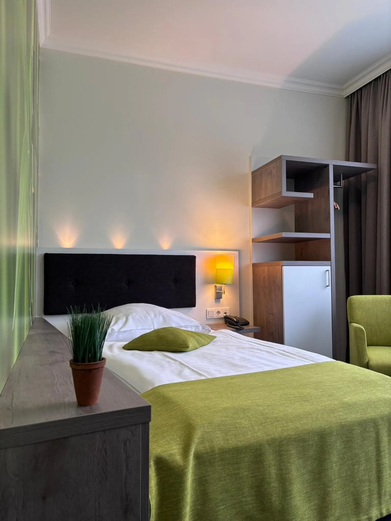 Photo of the whole room, Bed in Garten-Hotel Ponick