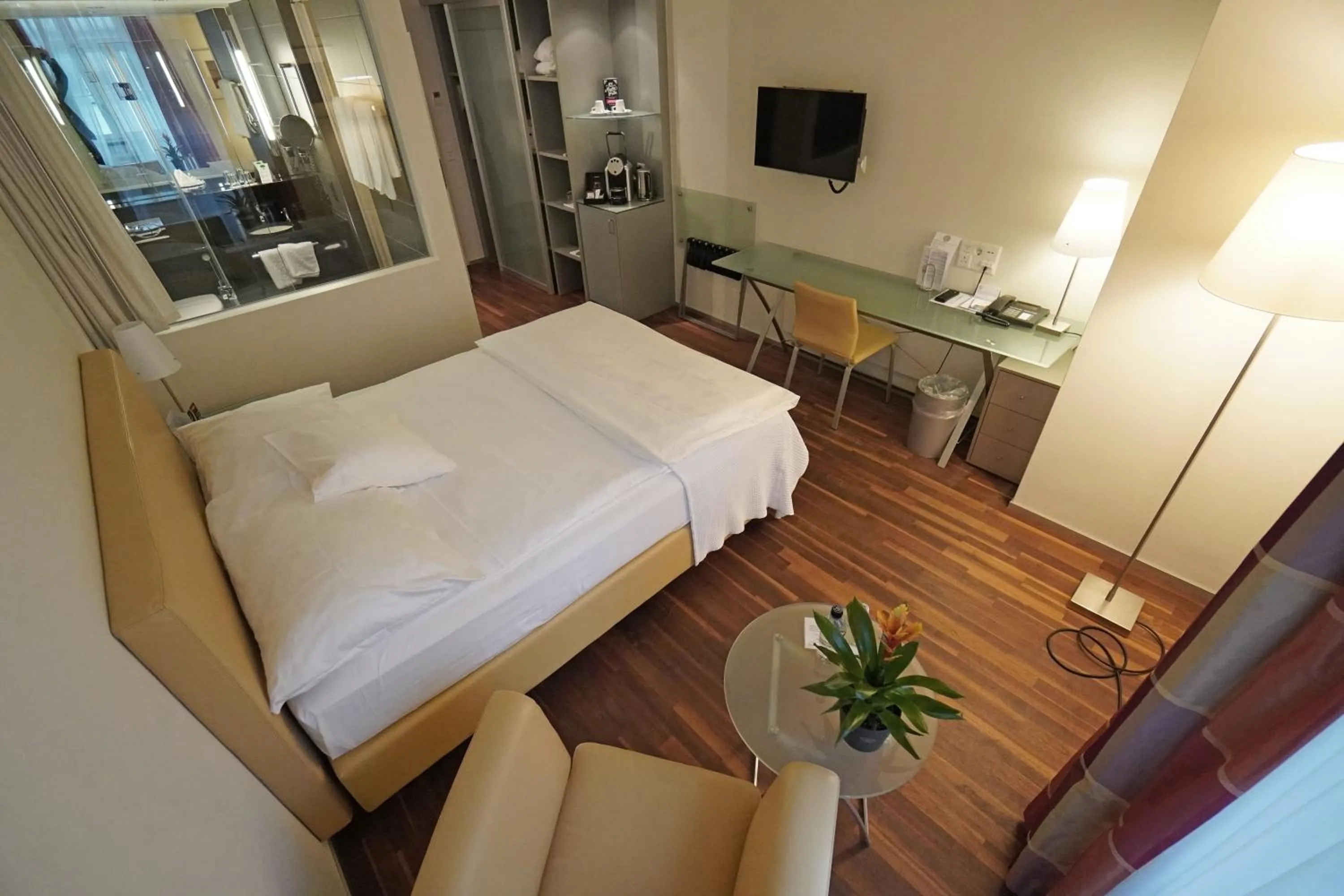 Staff, Bed in Hotel Glockenhof Zürich