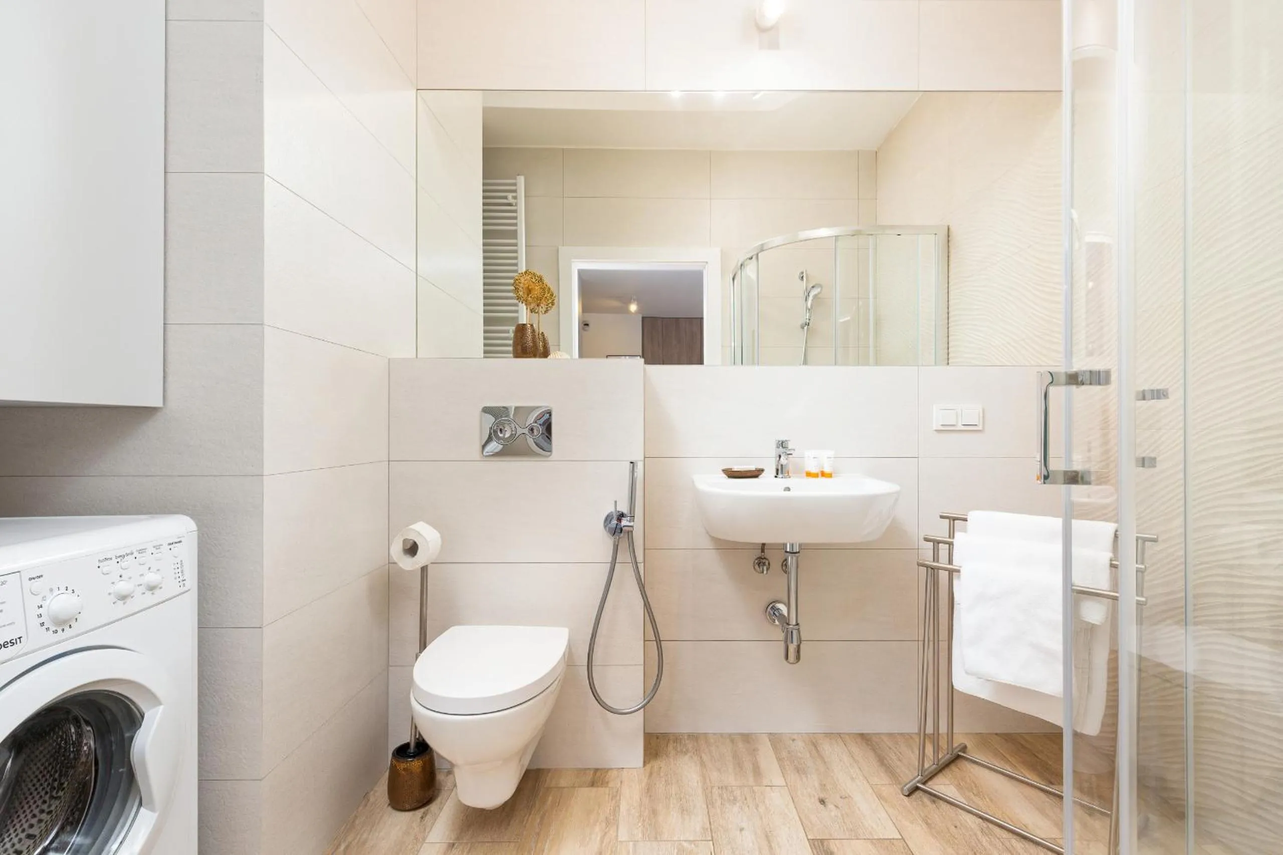 Bathroom in Metro Płocka Exquisite Apartments by Noclegi Renters