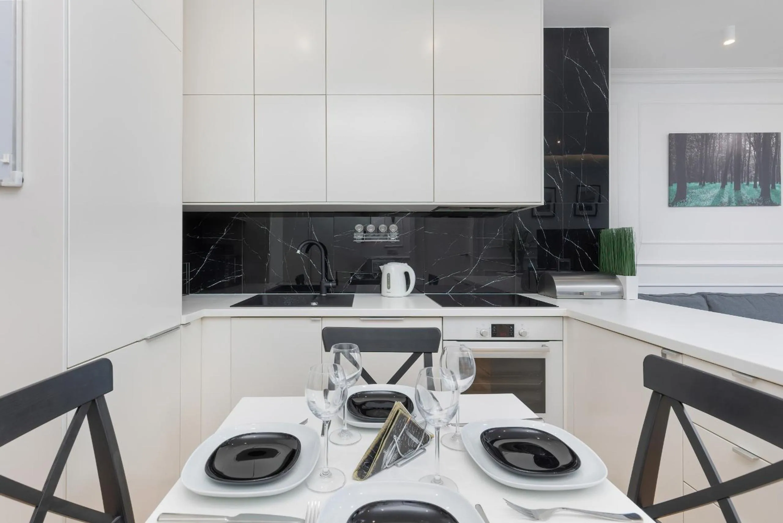 Kitchen or kitchenette in Metro Płocka Exquisite Apartments by Noclegi Renters