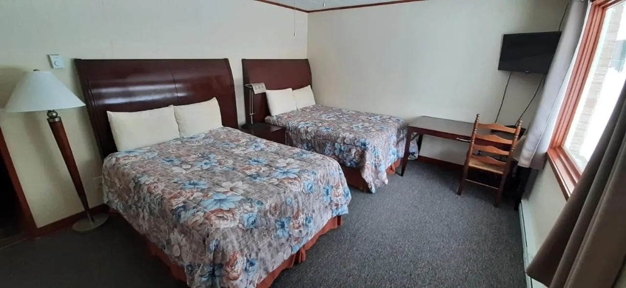 TV and multimedia, Bed in Super Nights Inn