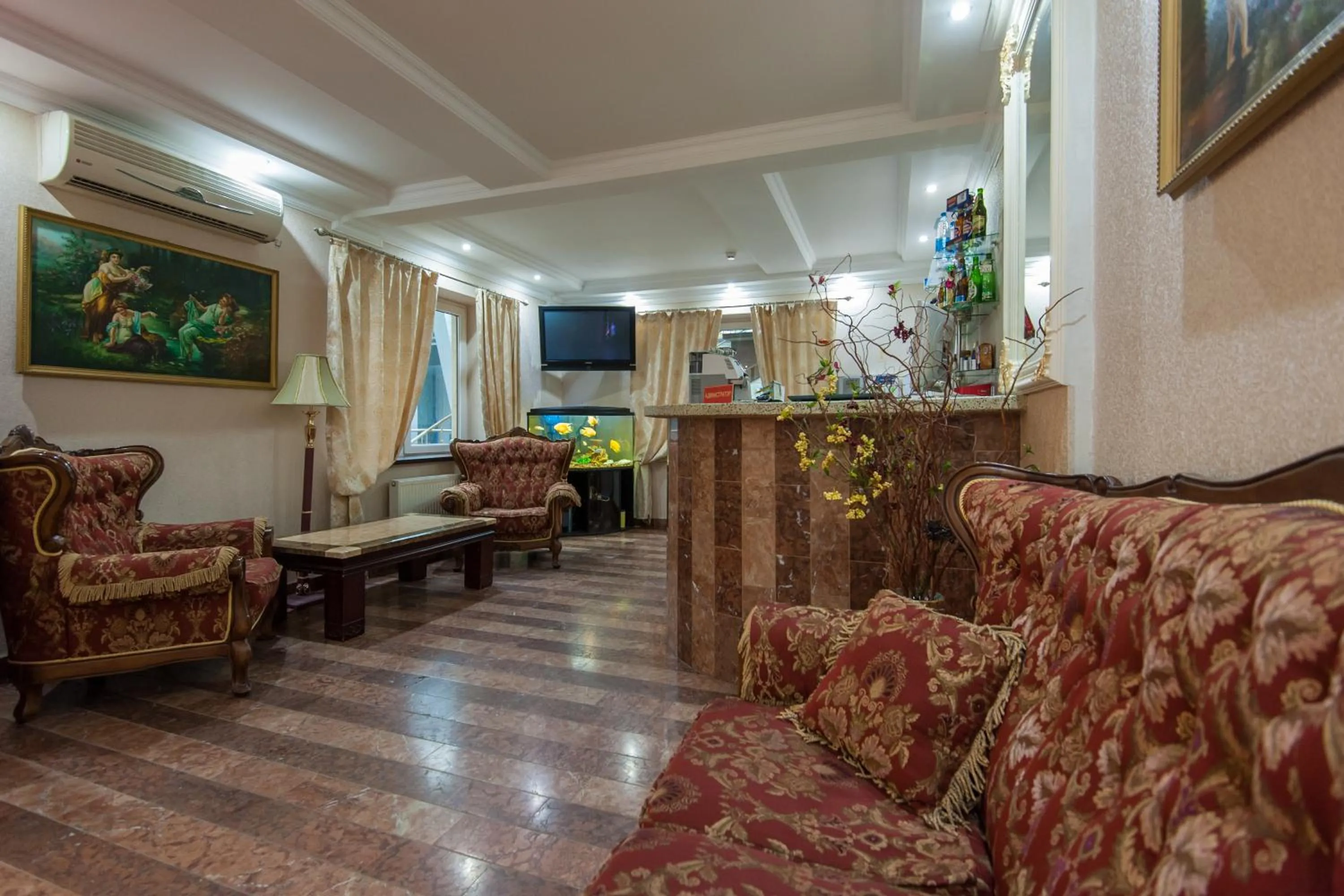 Lobby or reception in Leoton Chernivtsi