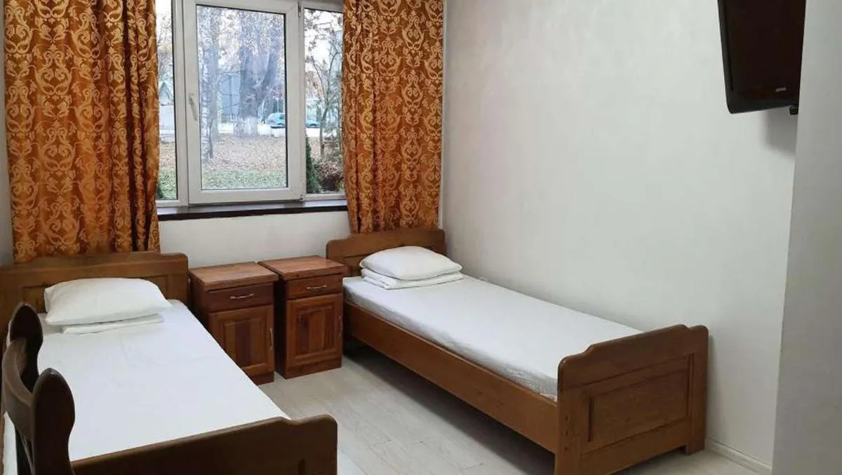 Bed in Leoton Chernivtsi