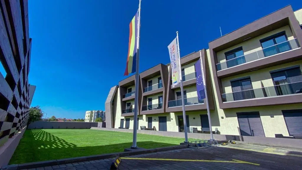 Enjoy Life Apartments