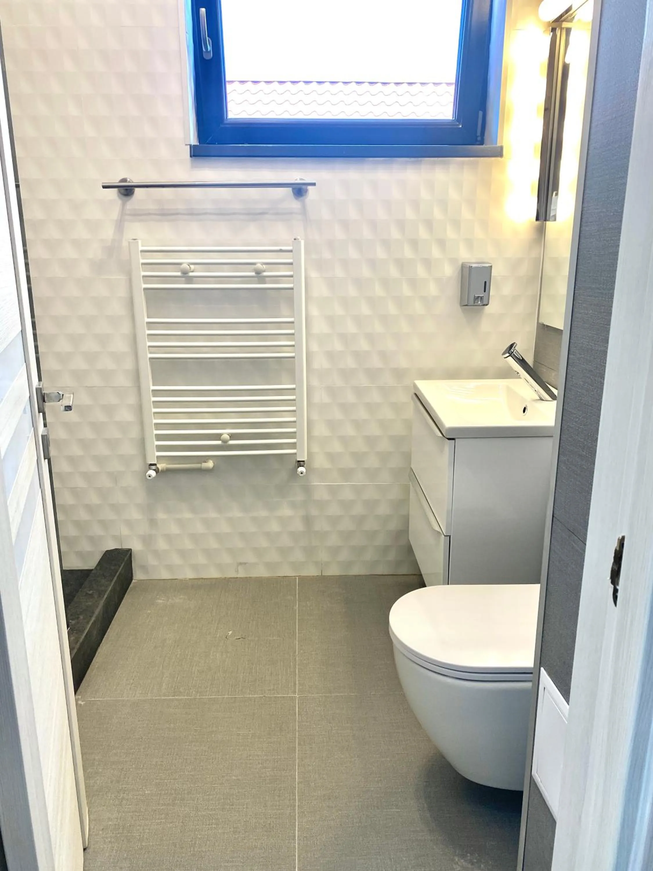 Enjoy Life Apartments