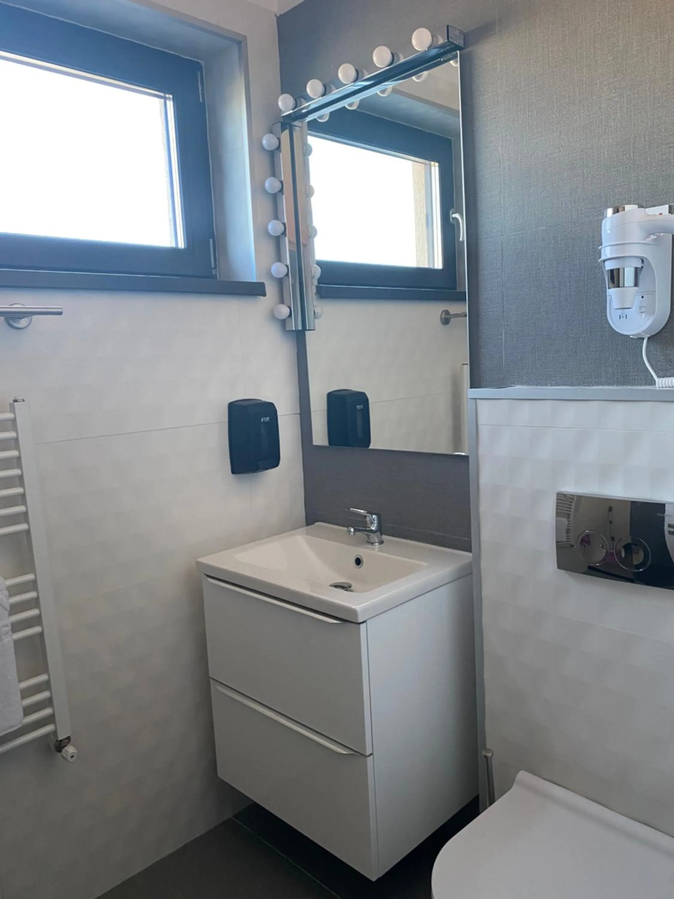 Enjoy Life Apartments