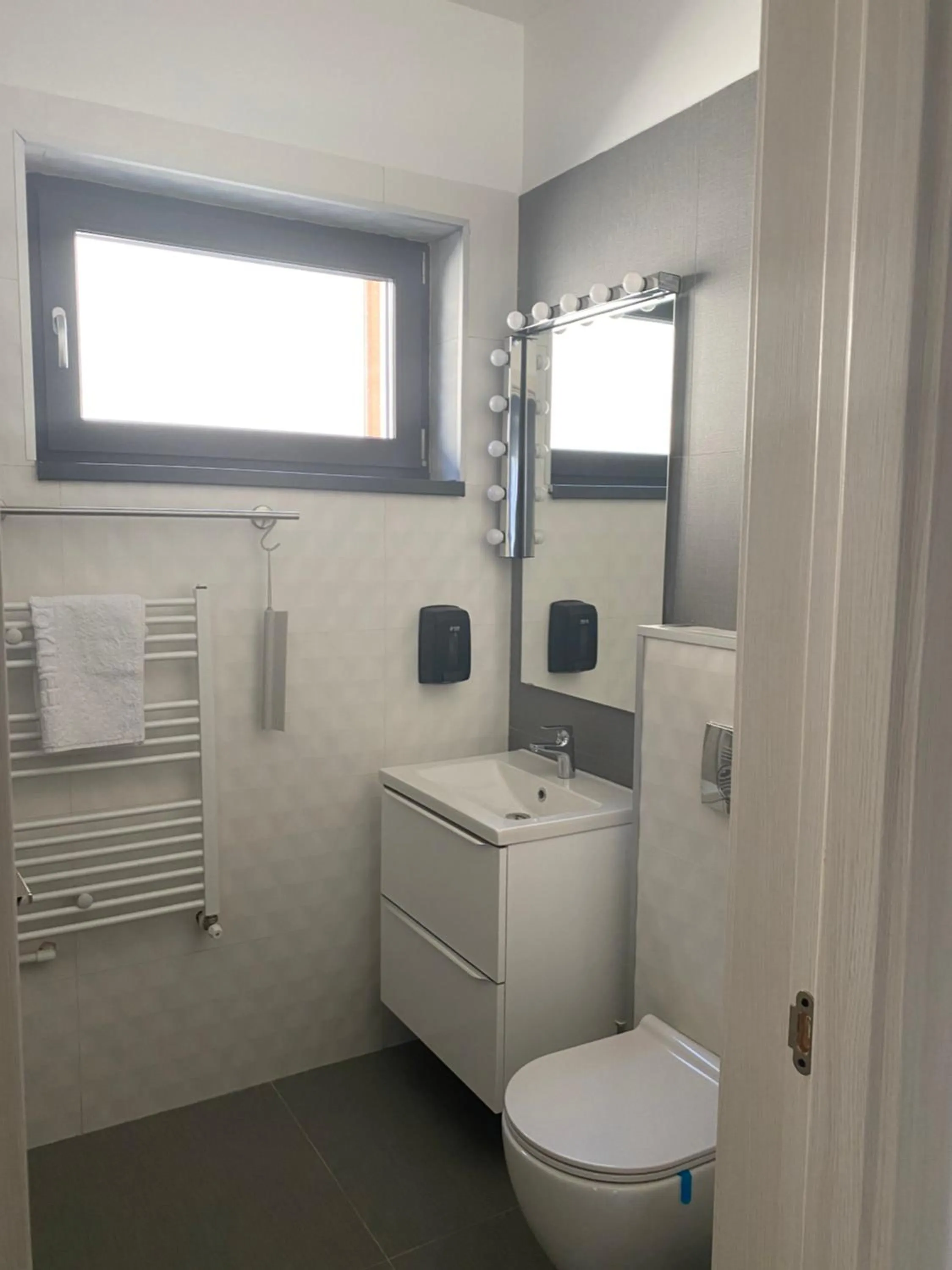 Enjoy Life Apartments