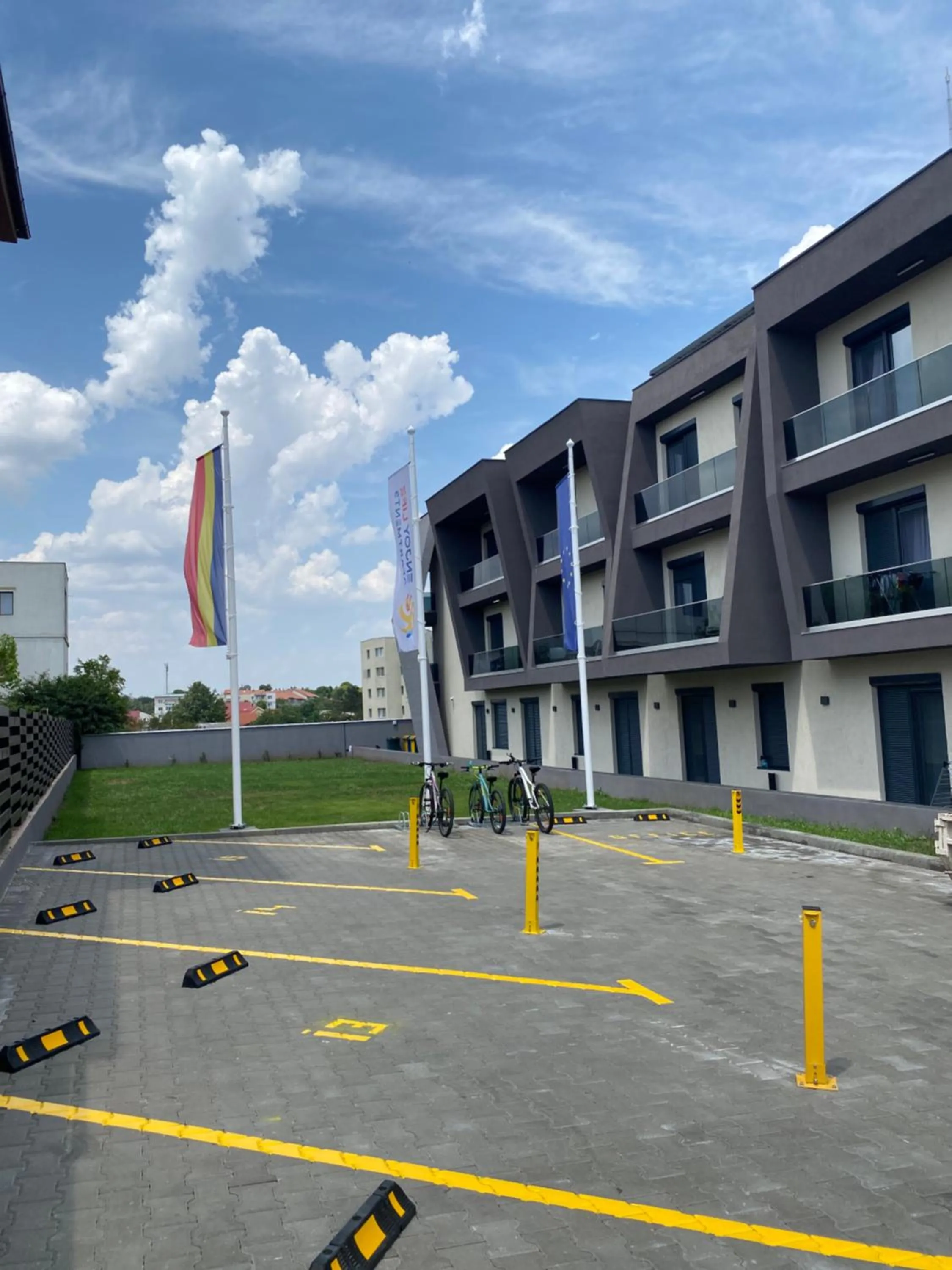 Enjoy Life Apartments