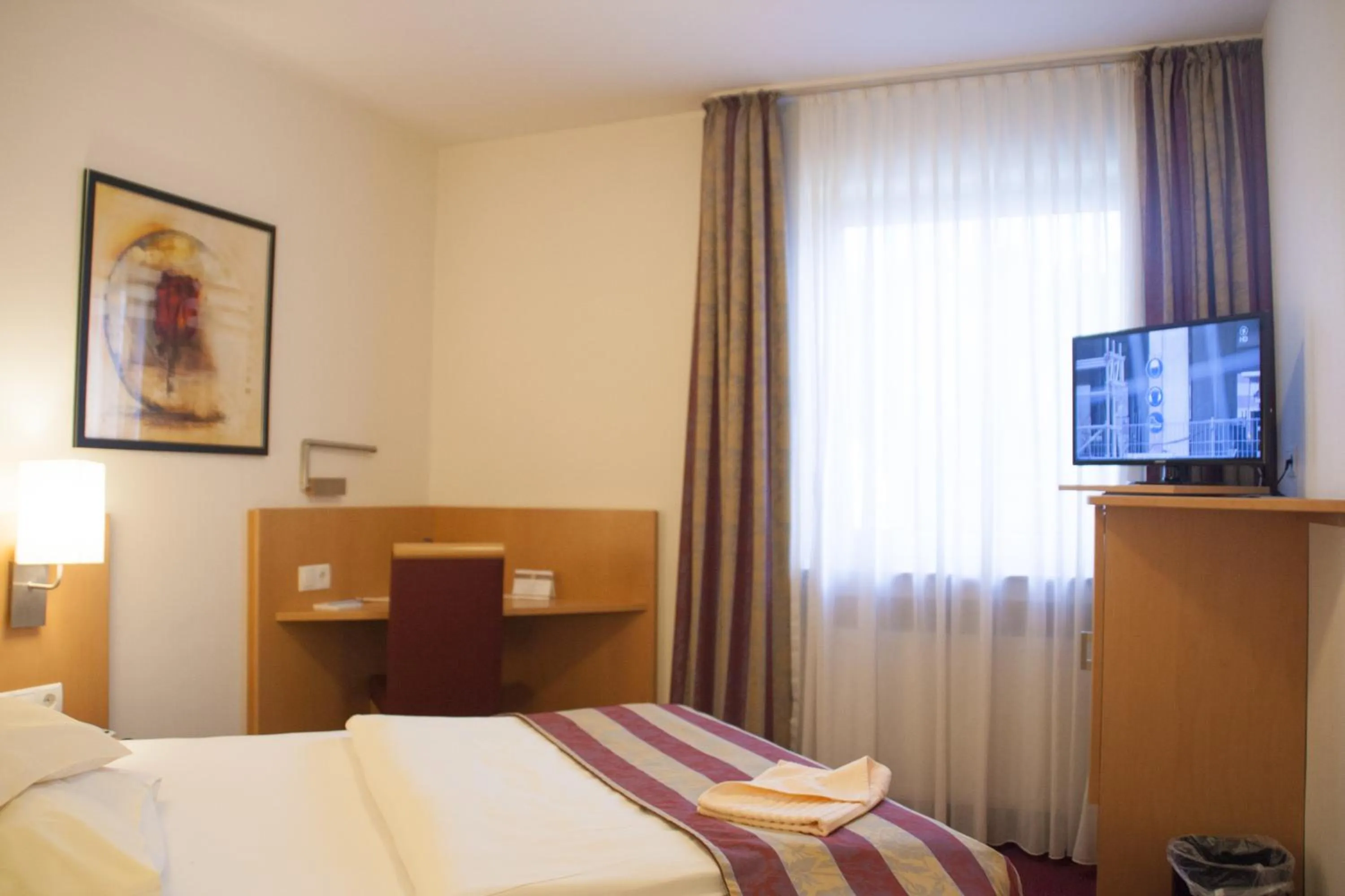 Photo of the whole room, Bed in Hotel zum Adler - Superior