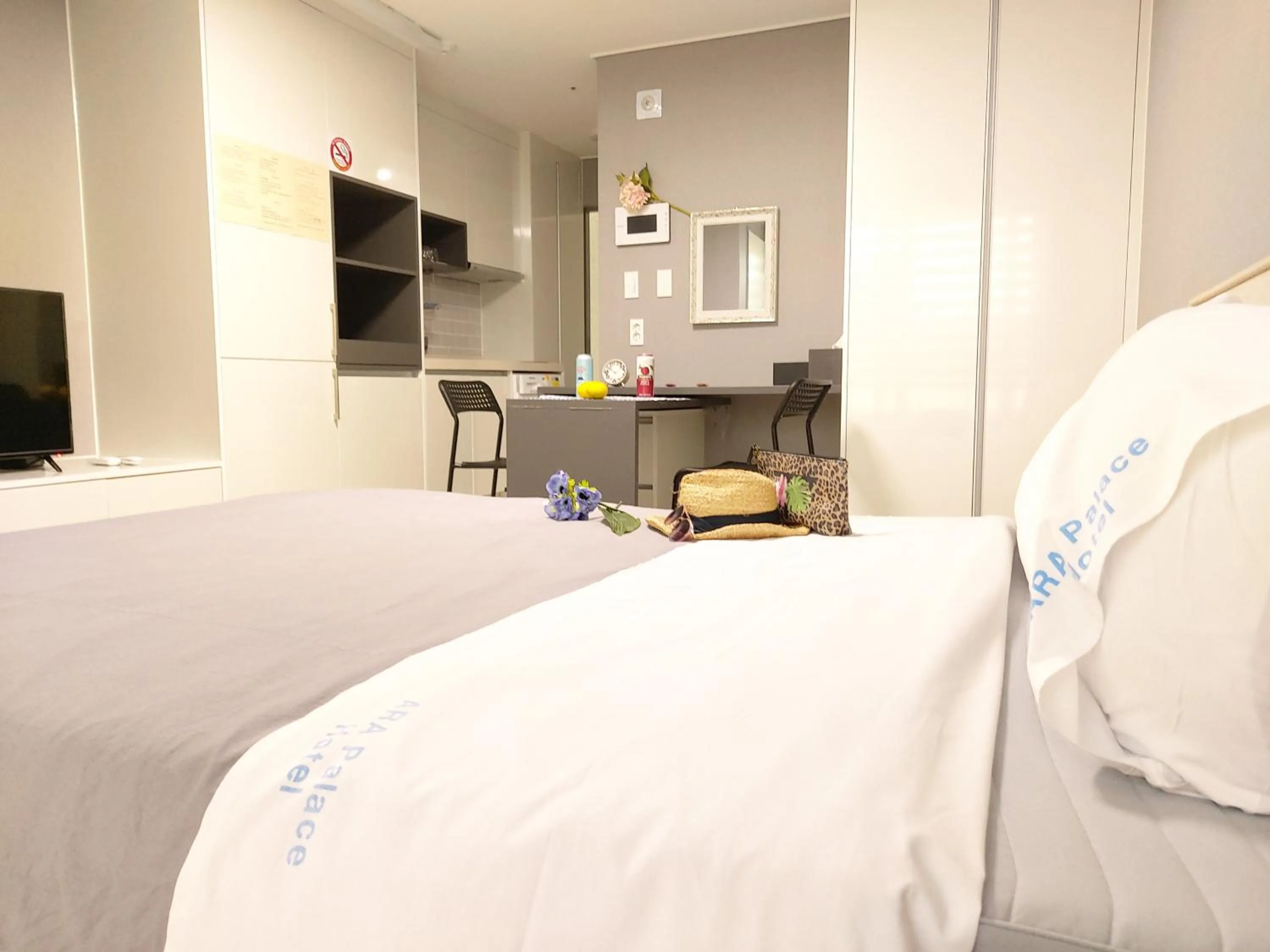 Area and facilities, Bed in ARA Palace Hotel