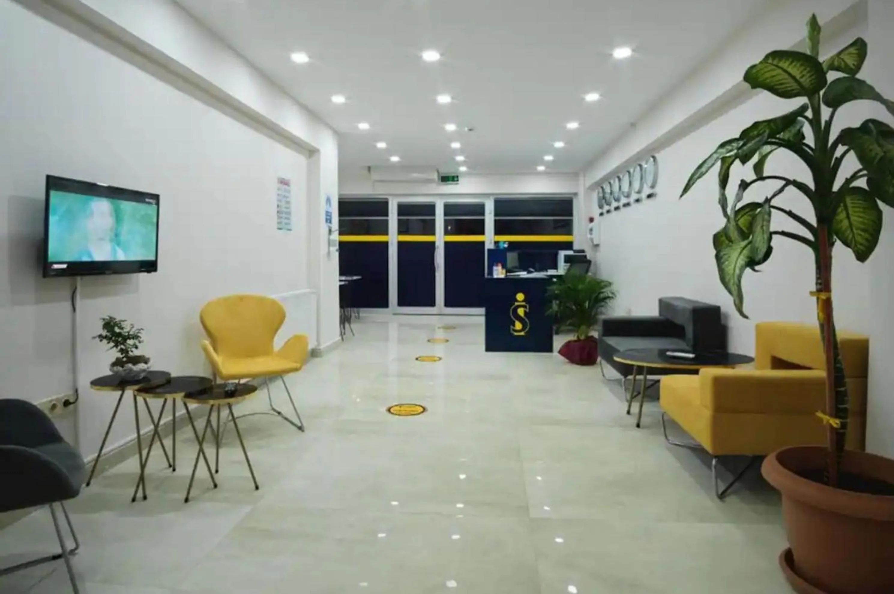 Seating area in Mini Suite Otel