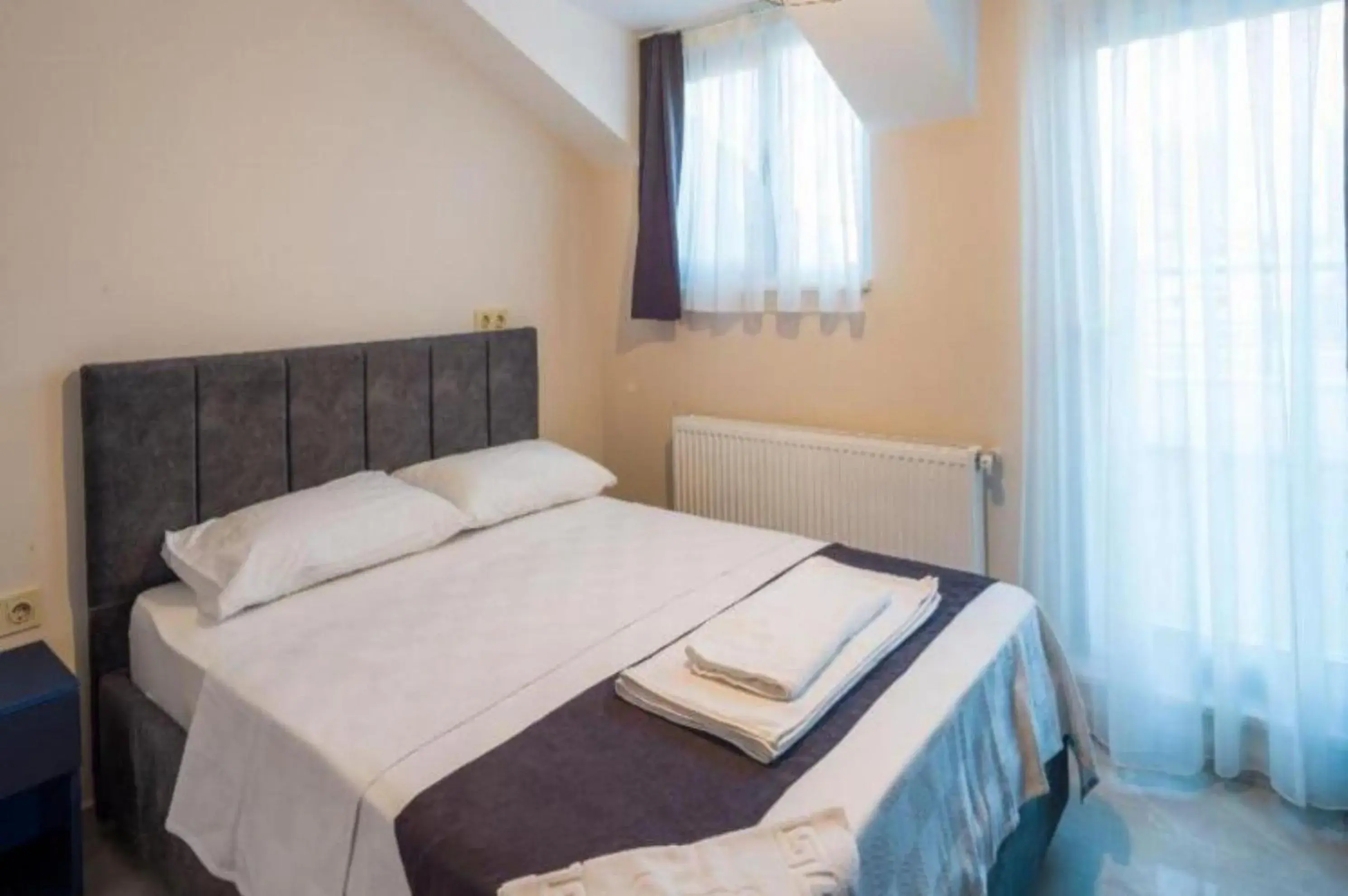 Bed in Mini Suite Otel Bed in Mini Suite Otel