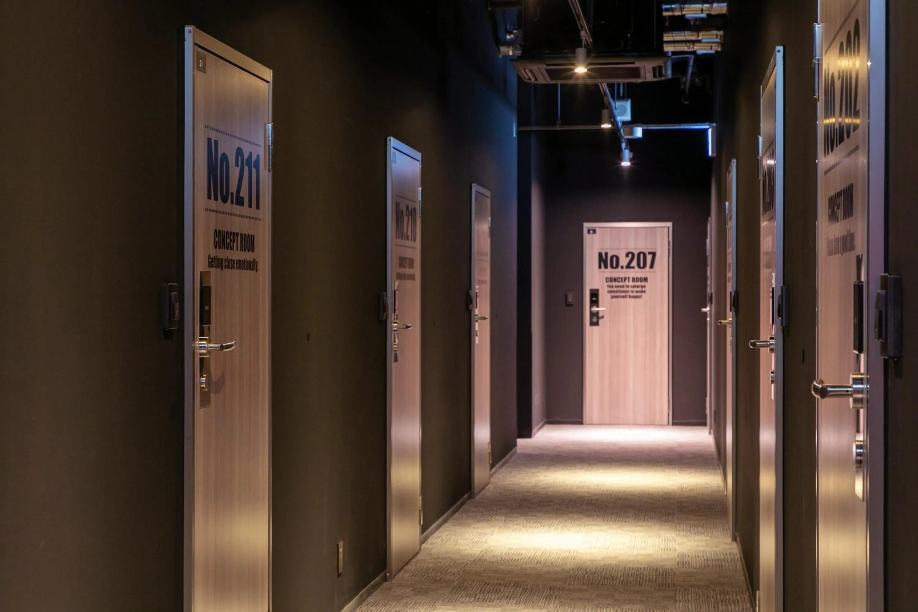 Text overlay in HOTEL BLAX