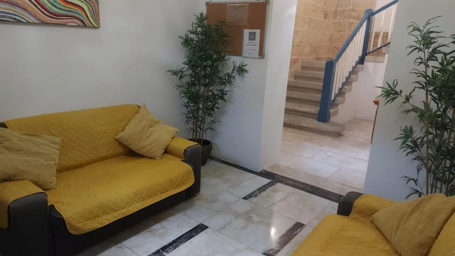 Seating area in Cresta Beach Studios