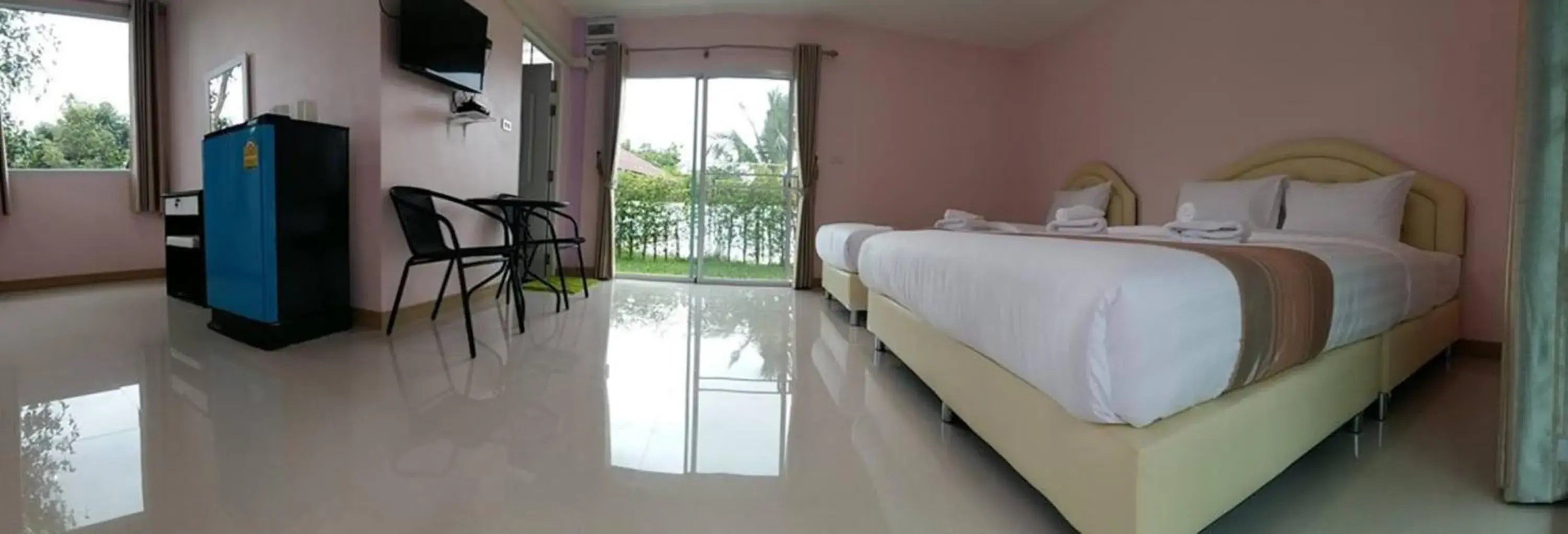 Photo of the whole room, Bed in AP Grand Resort Photo of the whole room, Bed in AP Grand Resort