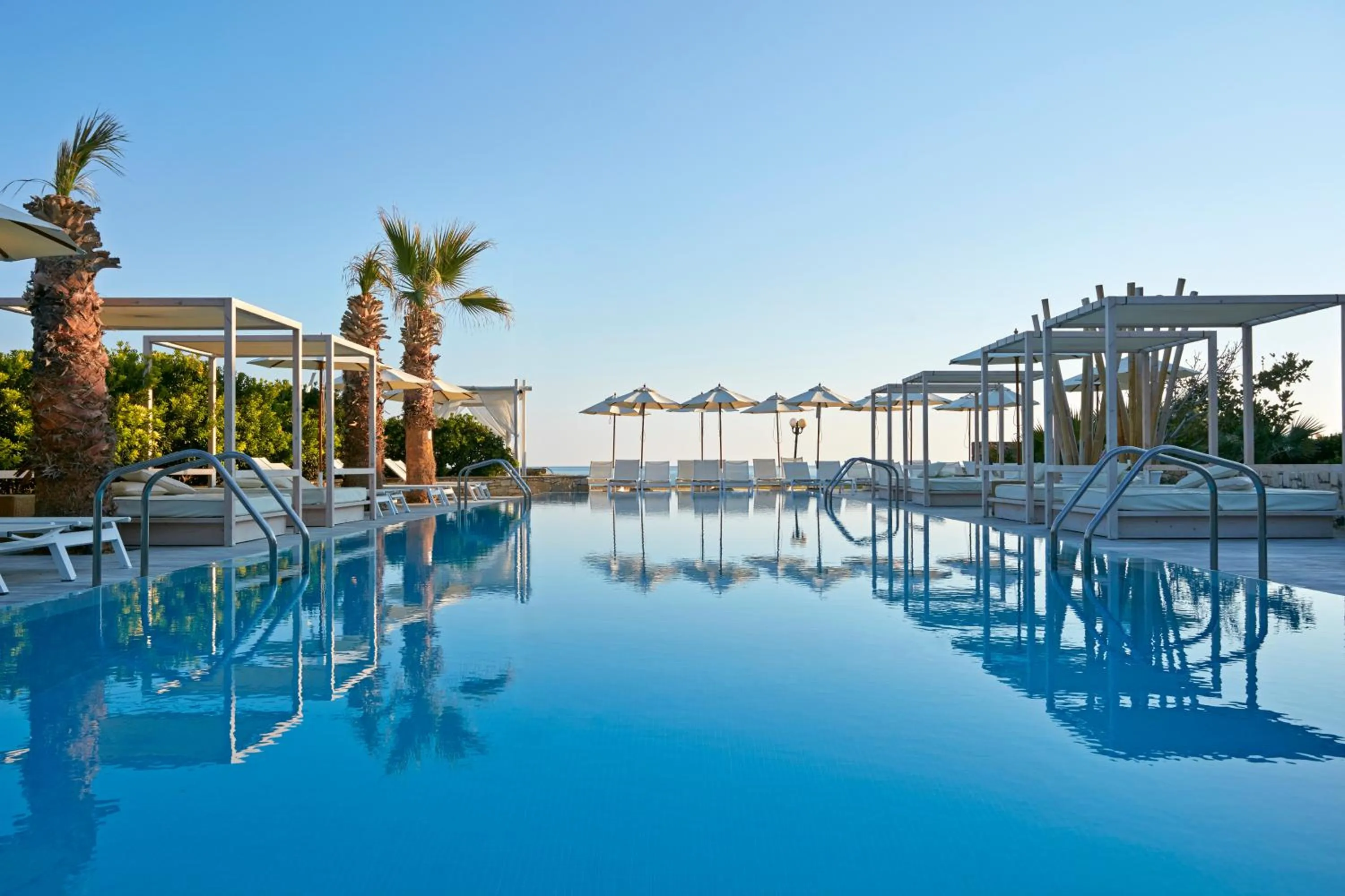 Swimming pool in The Island Hotel - Adults Only -
