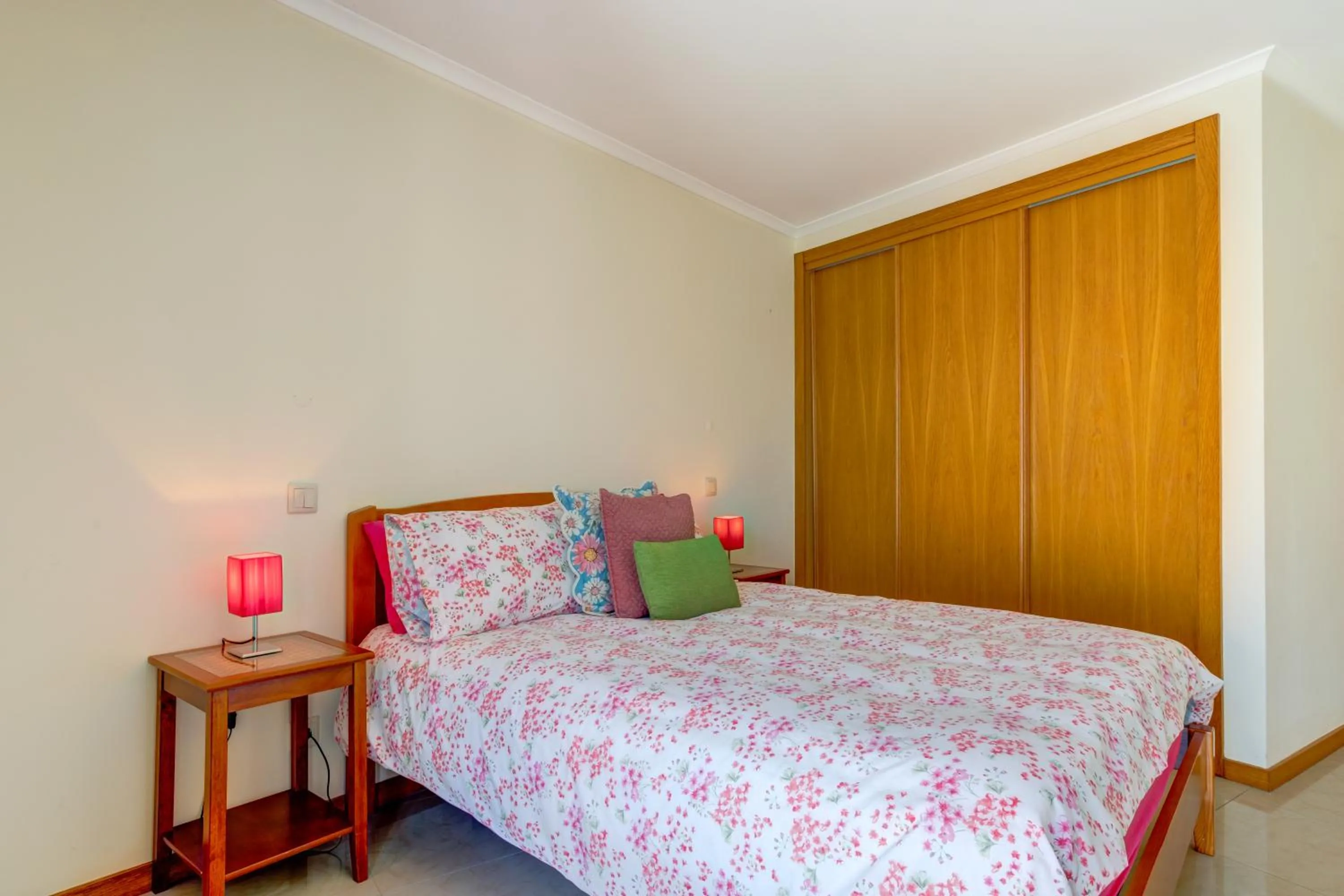Rooftop Pool Two Bedroom Apartment in Alvor