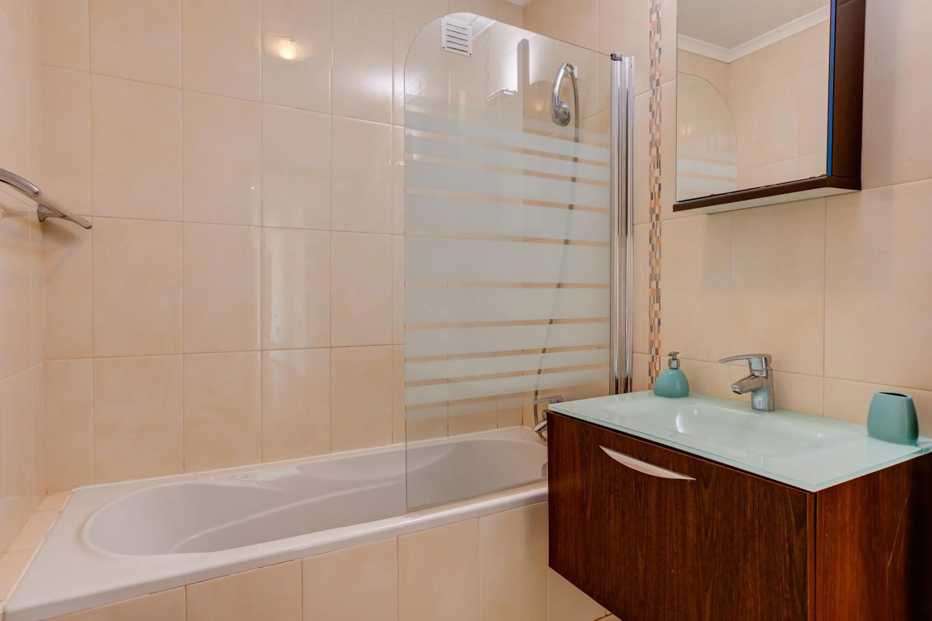 Rooftop Pool Two Bedroom Apartment in Alvor