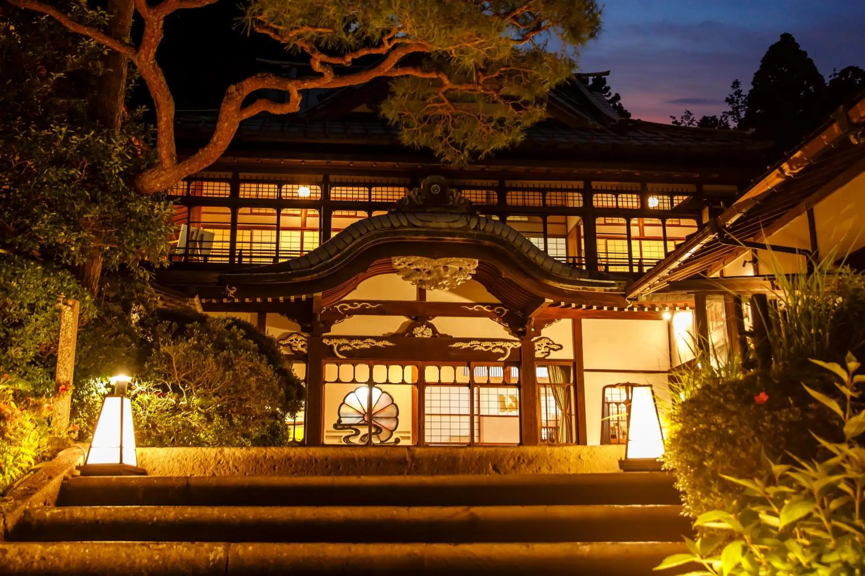 Property building in Hakone Kowakien Mikawaya Ryokan Property building in Hakone Kowakien Mikawaya Ryokan