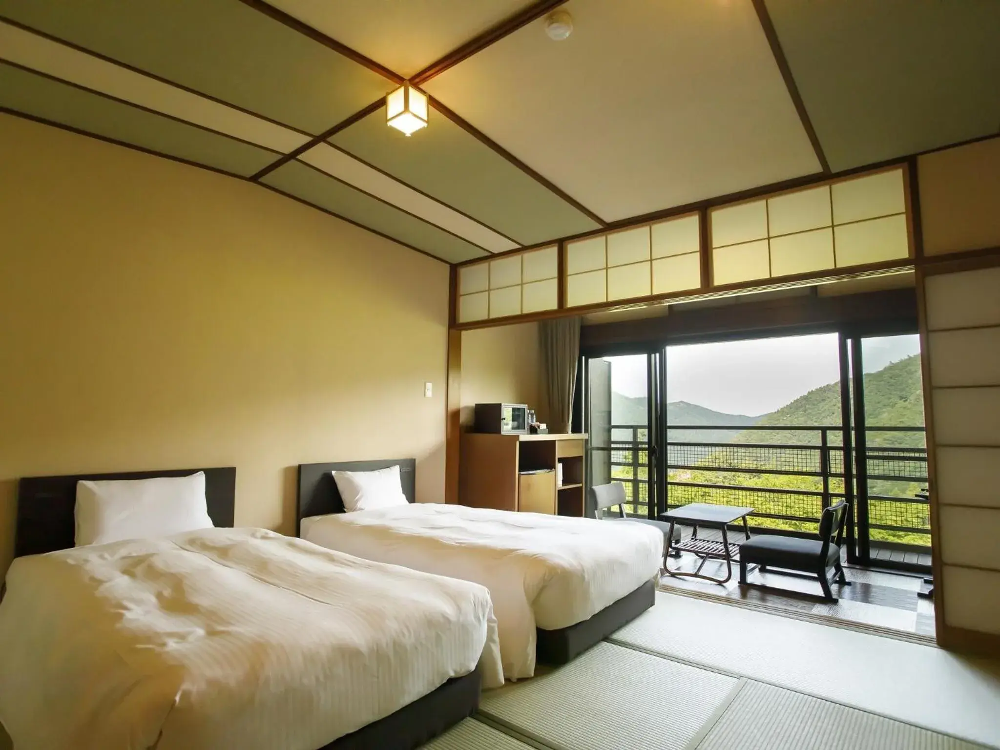 Crab and Kaiseki dinner - Breakfast and Dinner included Japanese-style Twin room, Annex (No bathroom) in Hakone Kowakien Mikawaya Ryokan Crab and Kaiseki dinner - Breakfast and Dinner included Japanese-style Twin room, Annex (No bathroom) in Hakone Kowakien Mikawaya Ryokan