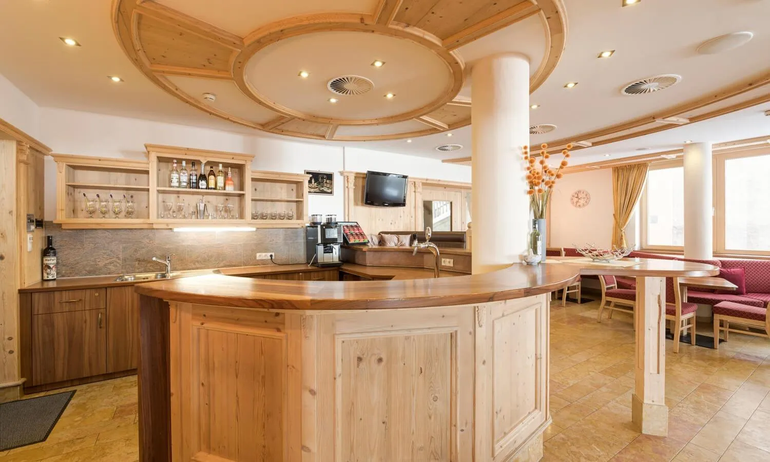 Kitchen or kitchenette in Hotel Abendrot by Alpeffect Hotels