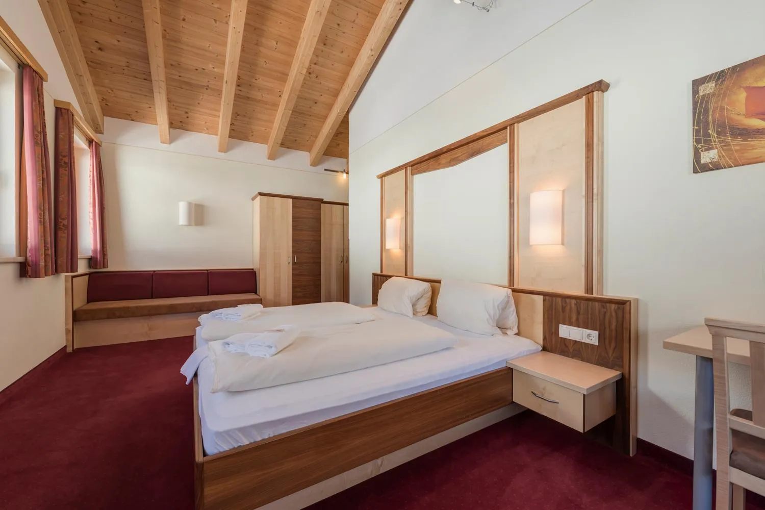 Bed in Hotel Abendrot by Alpeffect Hotels