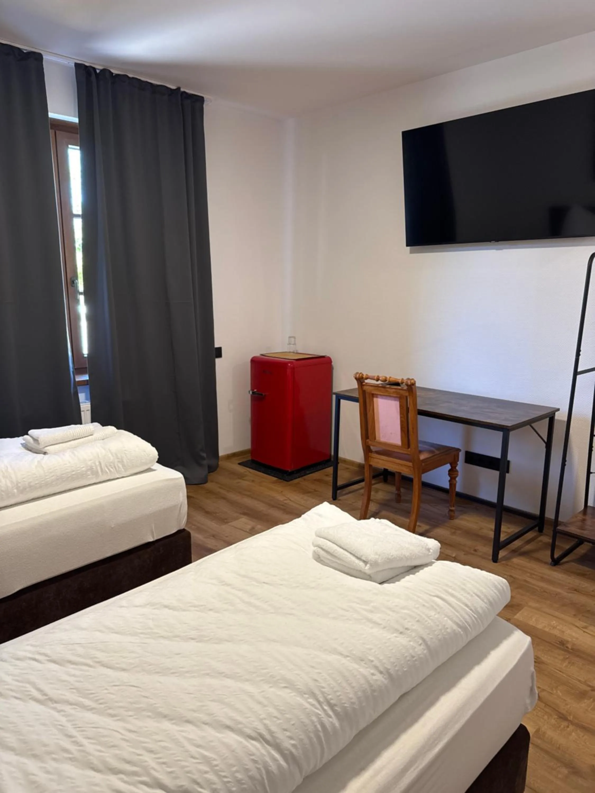 Photo of the whole room, Bed in Hotel am Schloss - Frankfurt an der Oder