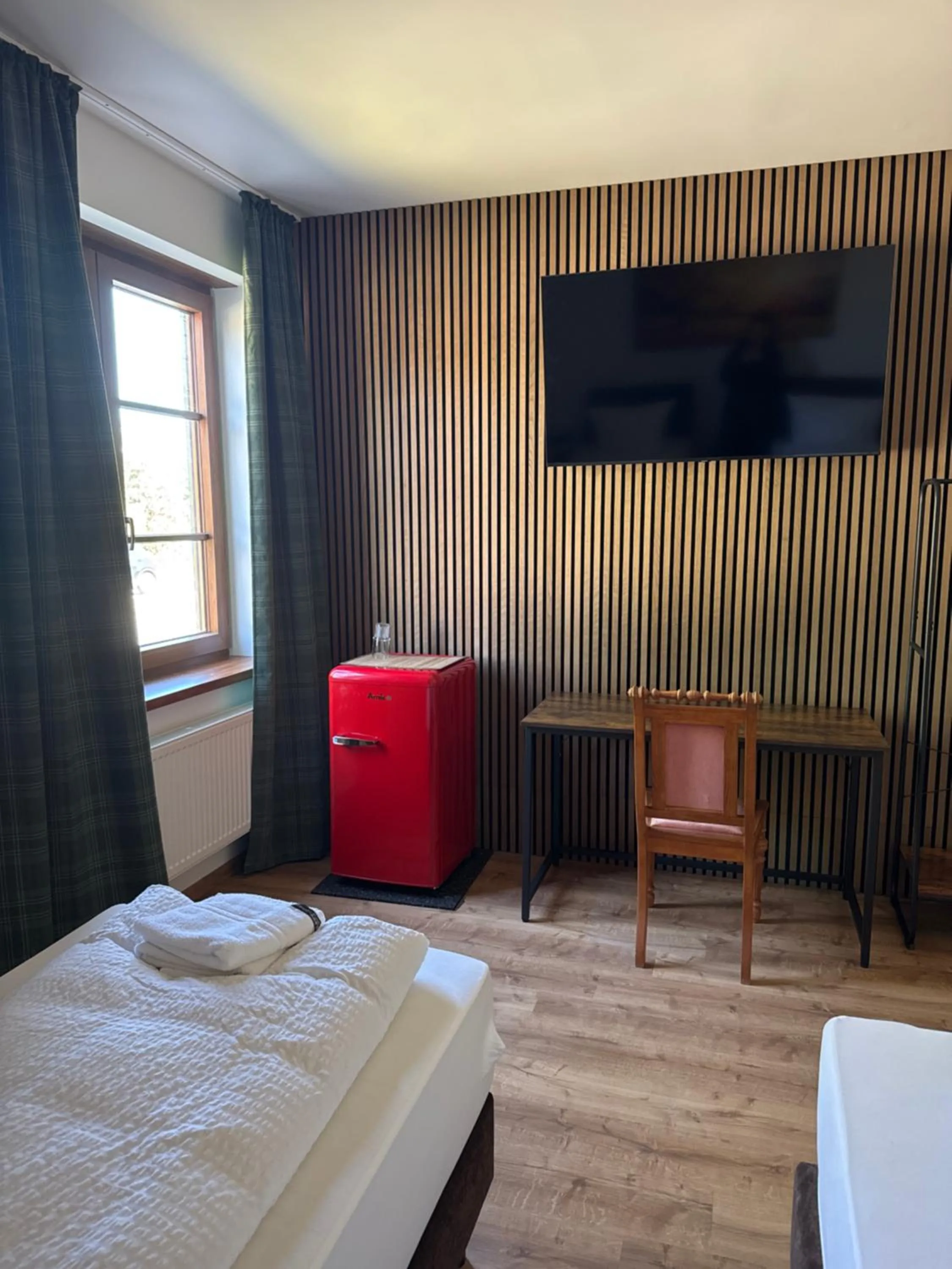 Photo of the whole room, Bed in Hotel am Schloss - Frankfurt an der Oder