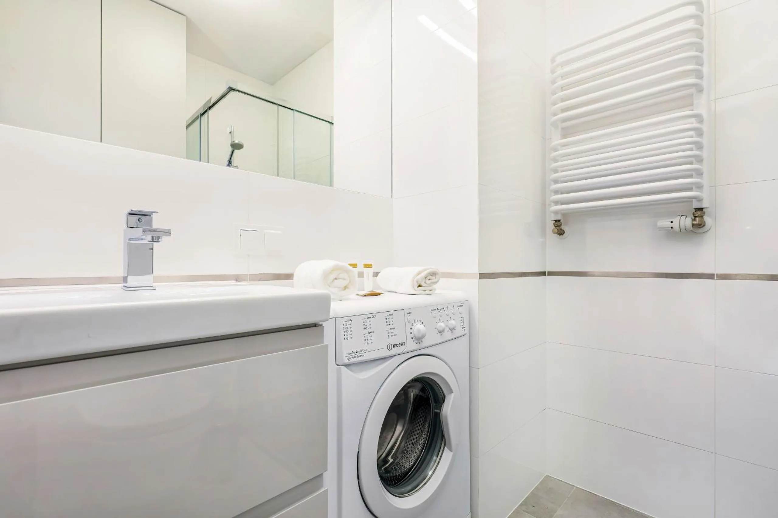Bathroom in Modern City Center Apartments by Noclegi Renters