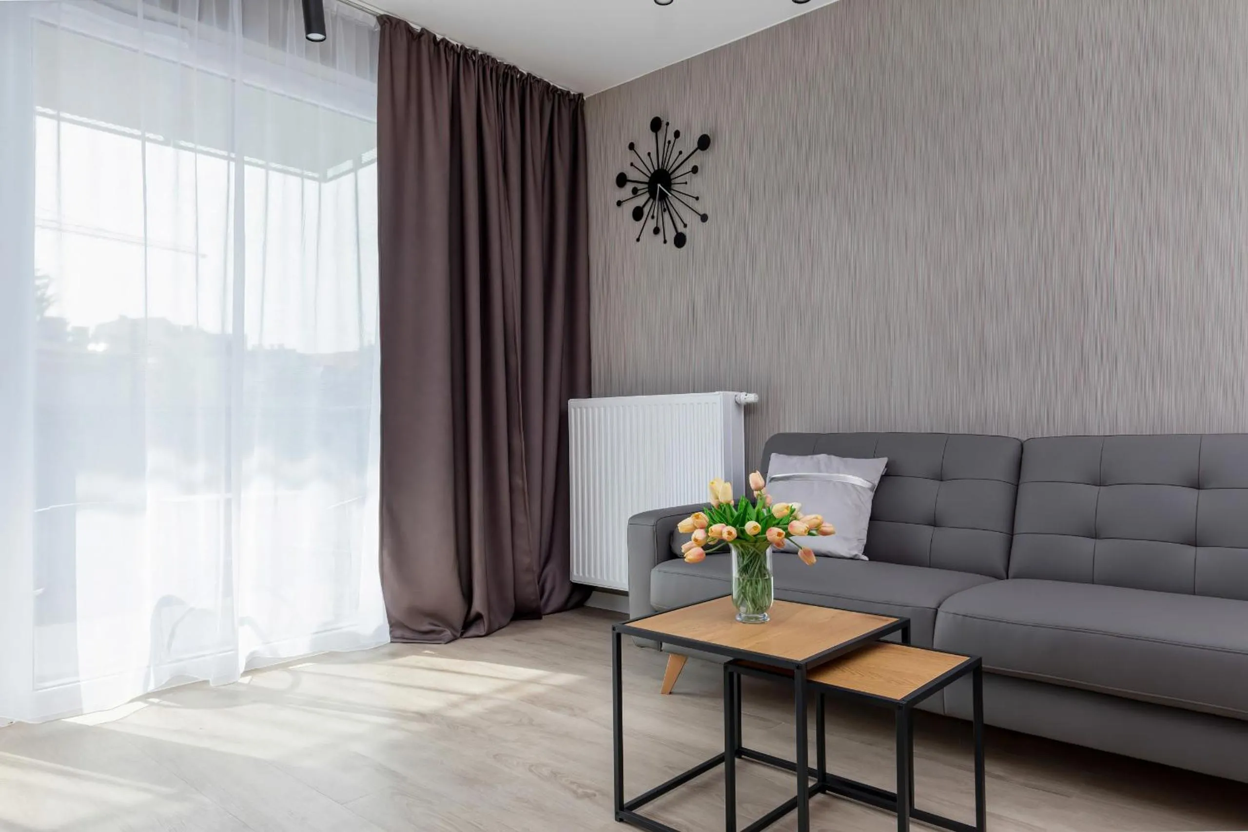 Living room in Modern City Center Apartments by Noclegi Renters