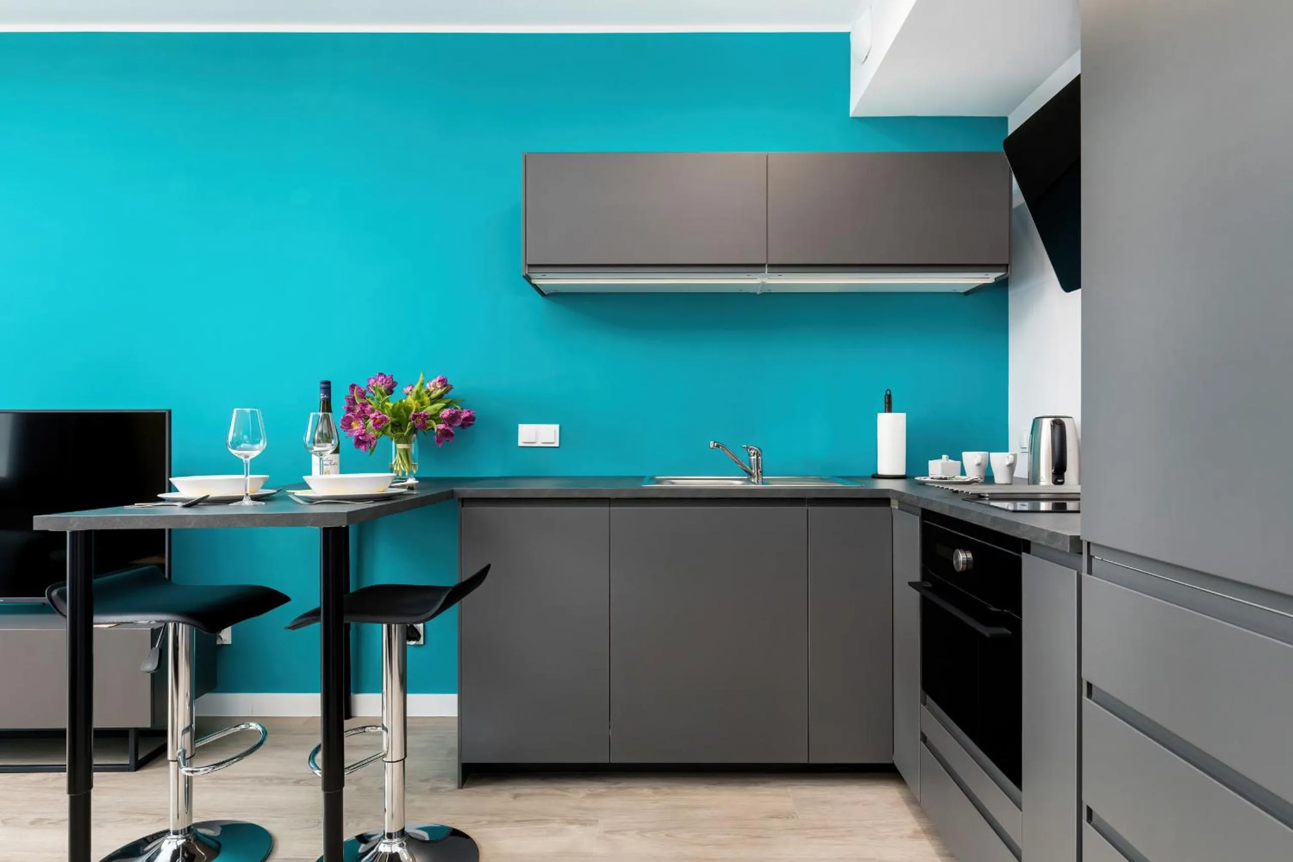 Living room in Modern City Center Apartments by Noclegi Renters