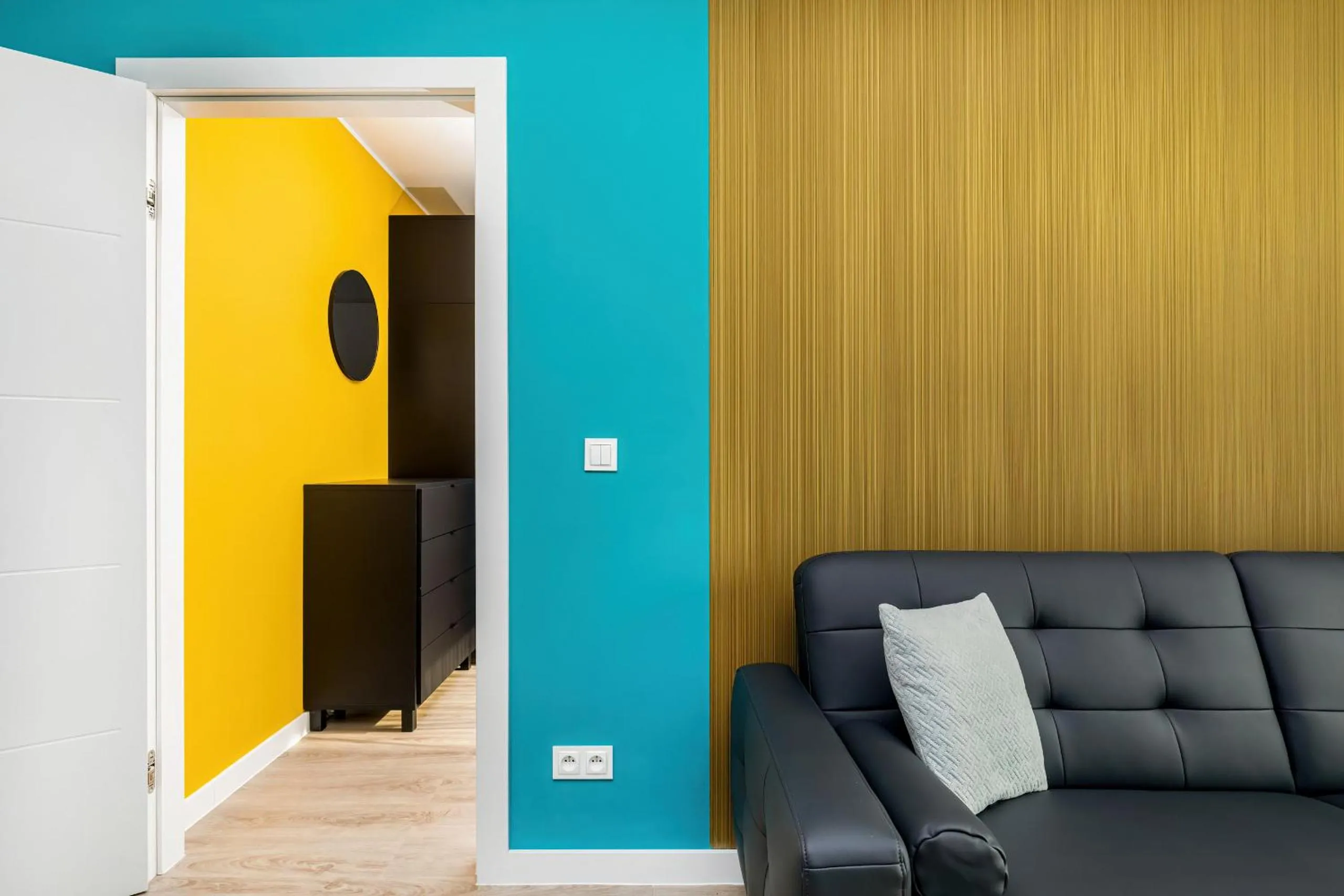 Living room in Modern City Center Apartments by Noclegi Renters