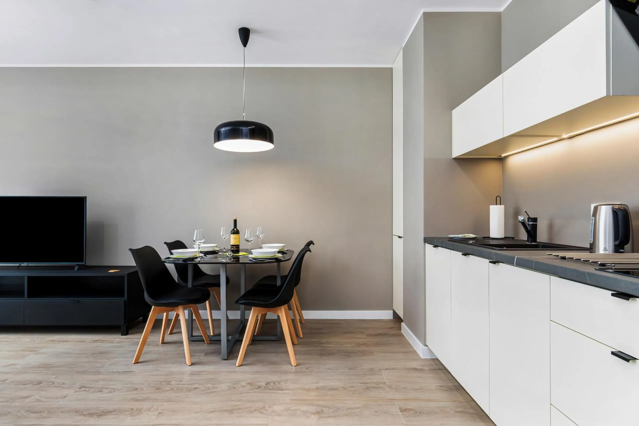 Living room in Modern City Center Apartments by Noclegi Renters