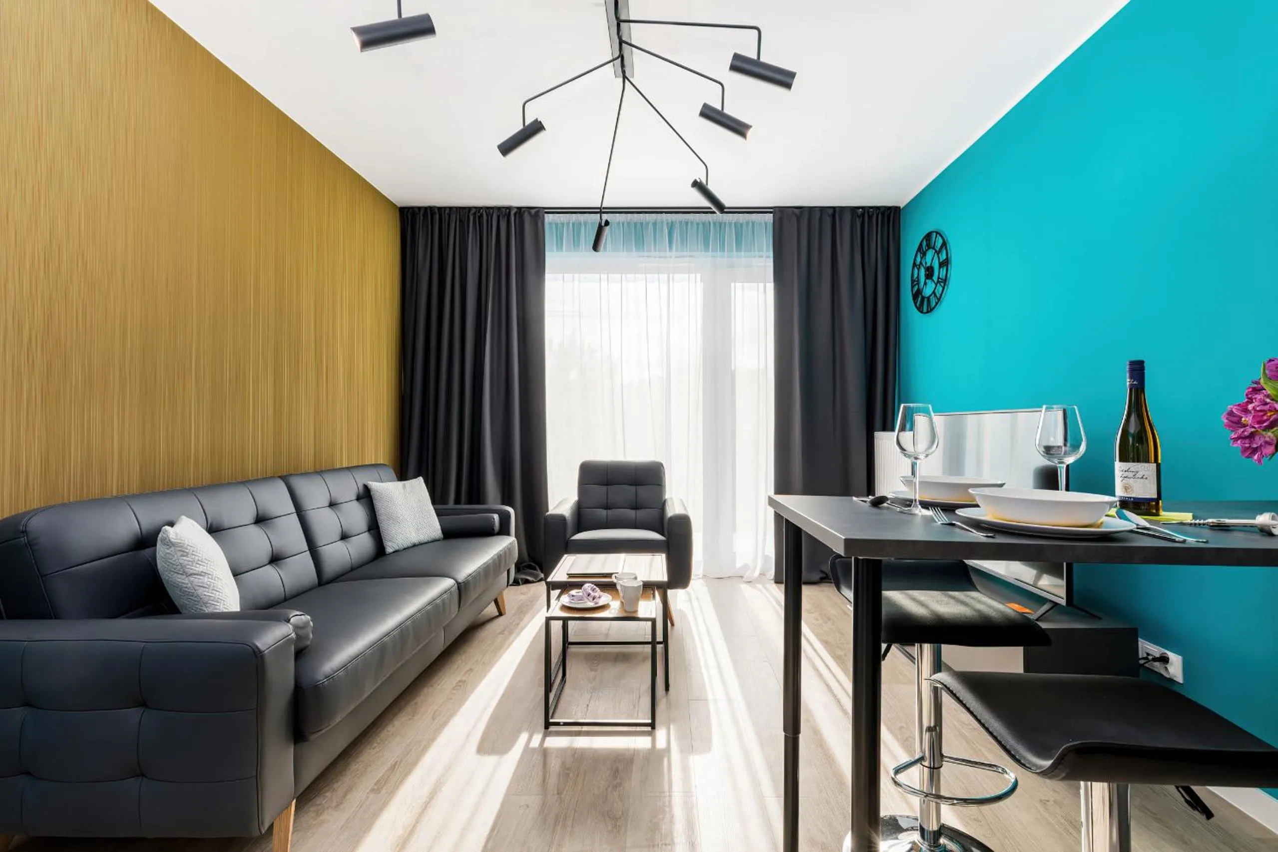 Living room in Modern City Center Apartments by Noclegi Renters