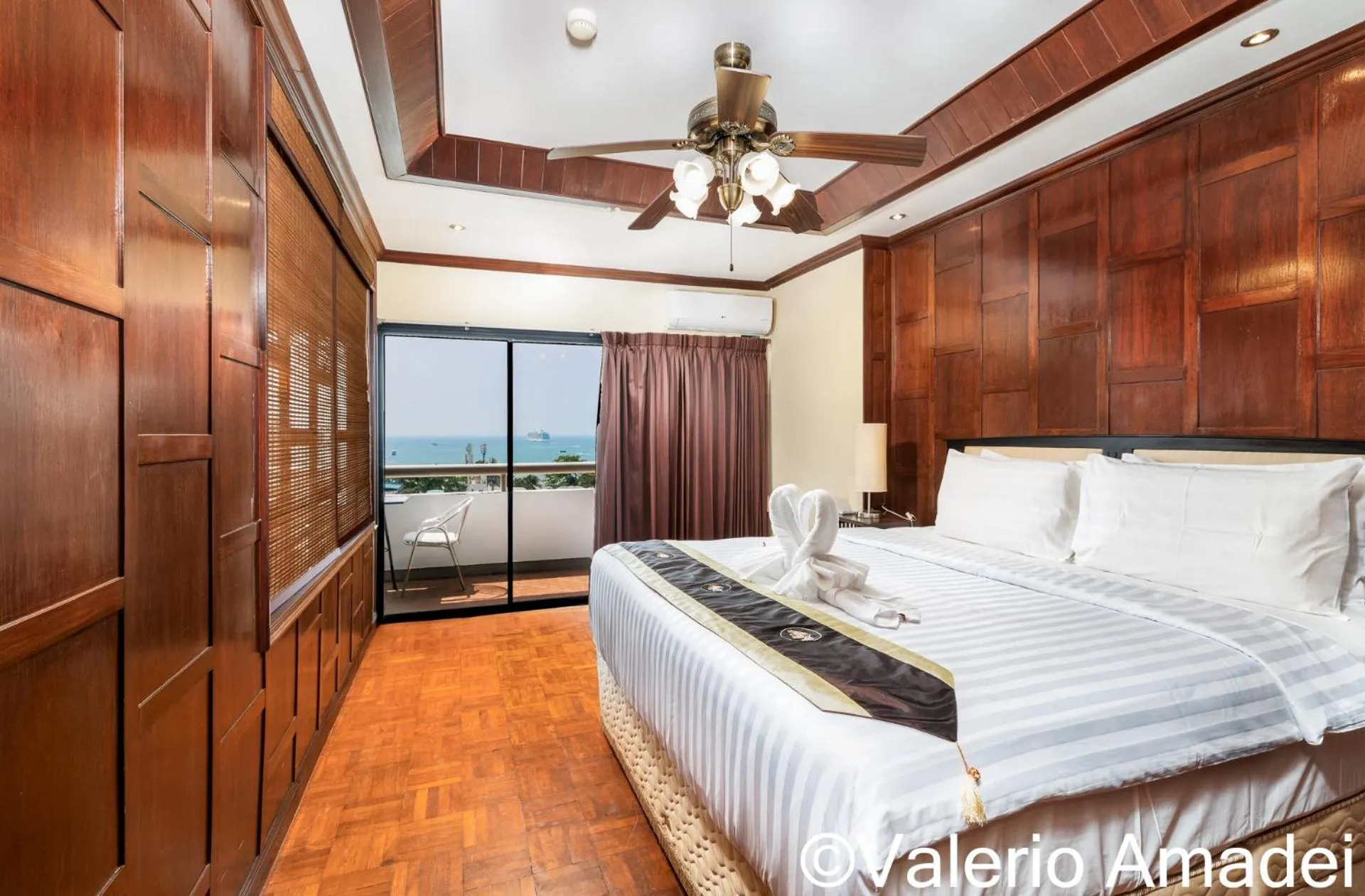 Bed in Patong Tower Sea View by PHR