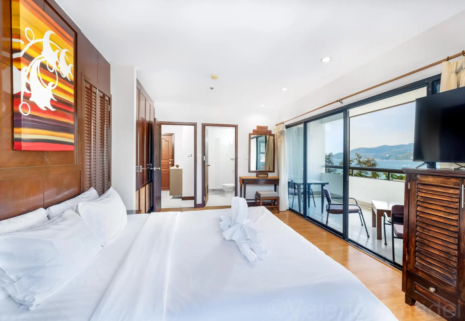 Bed in Patong Tower Sea View by PHR
