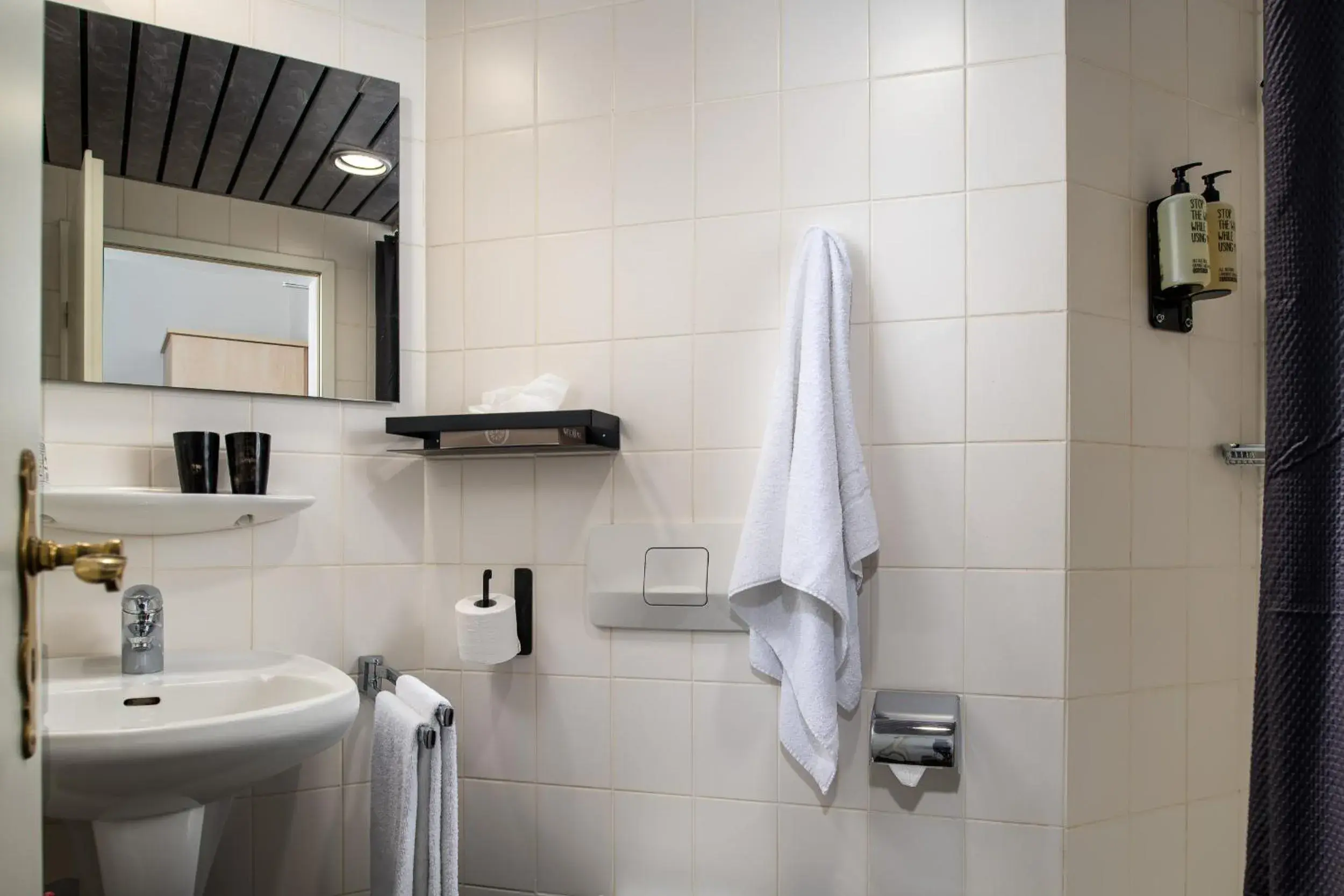 Bathroom in Boutique Hotel Societe Bathroom in Boutique Hotel Societe