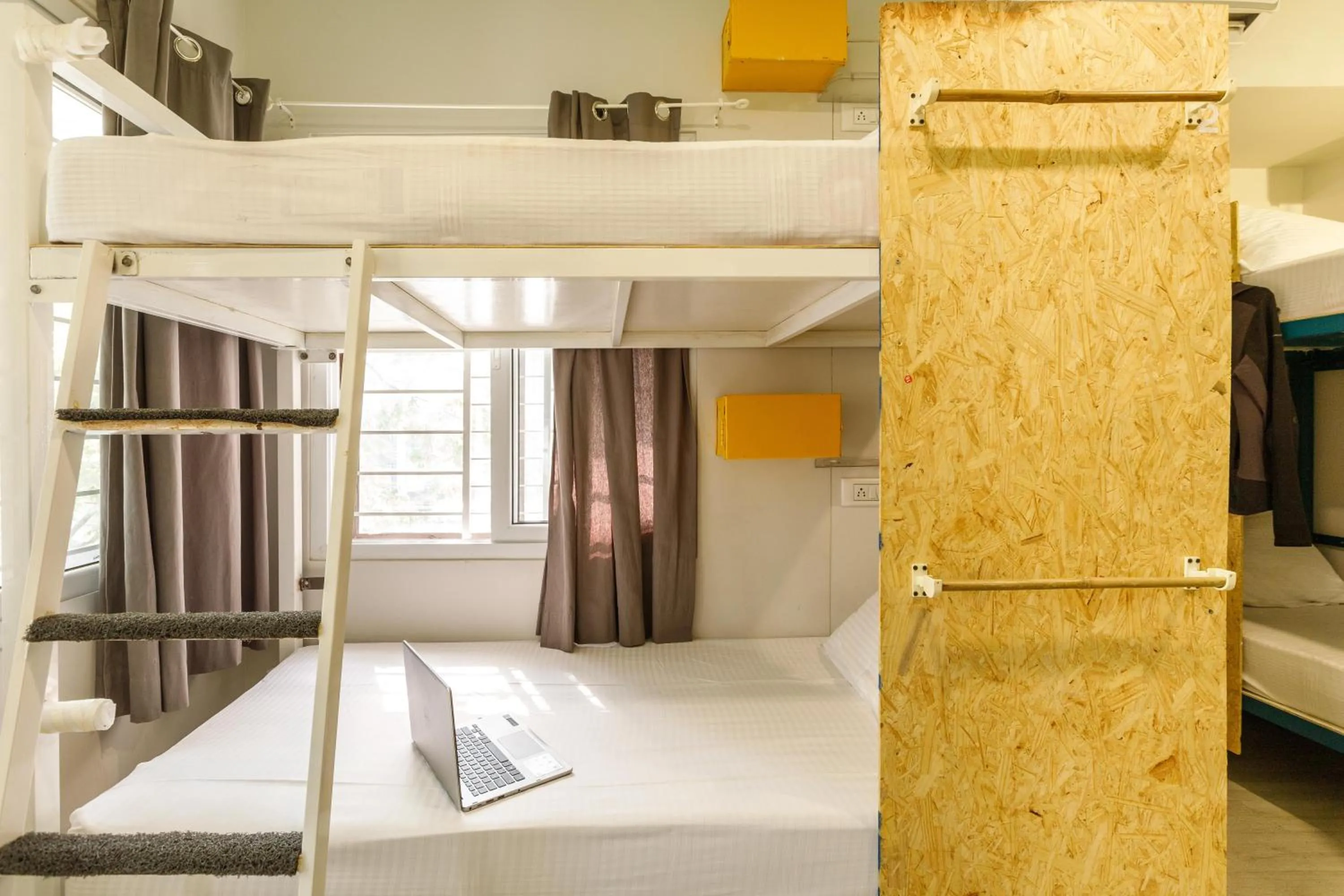 bunk bed, Bed in Locul Central - Church Street