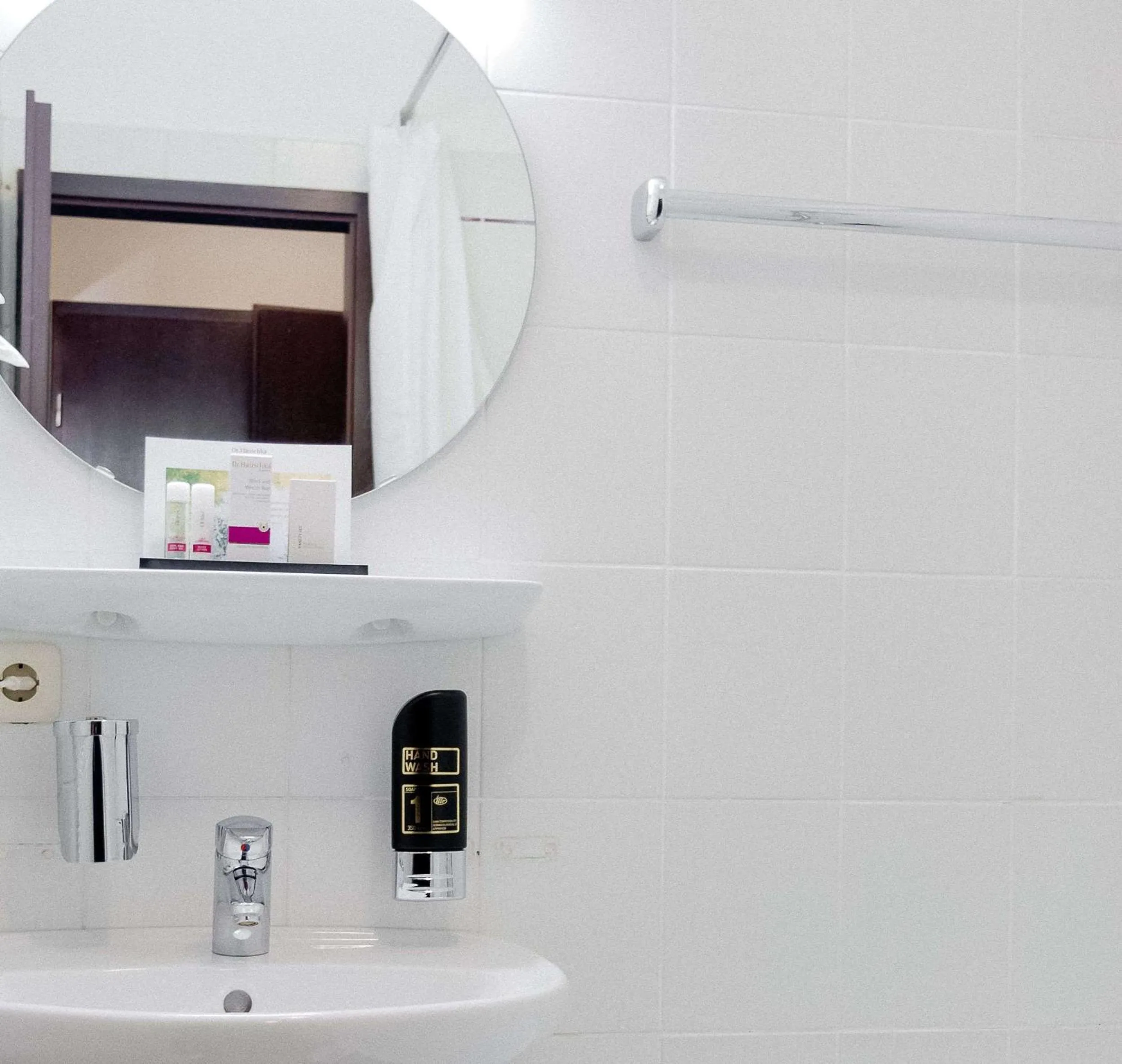 Bedroom in Arthotel ANA Gold