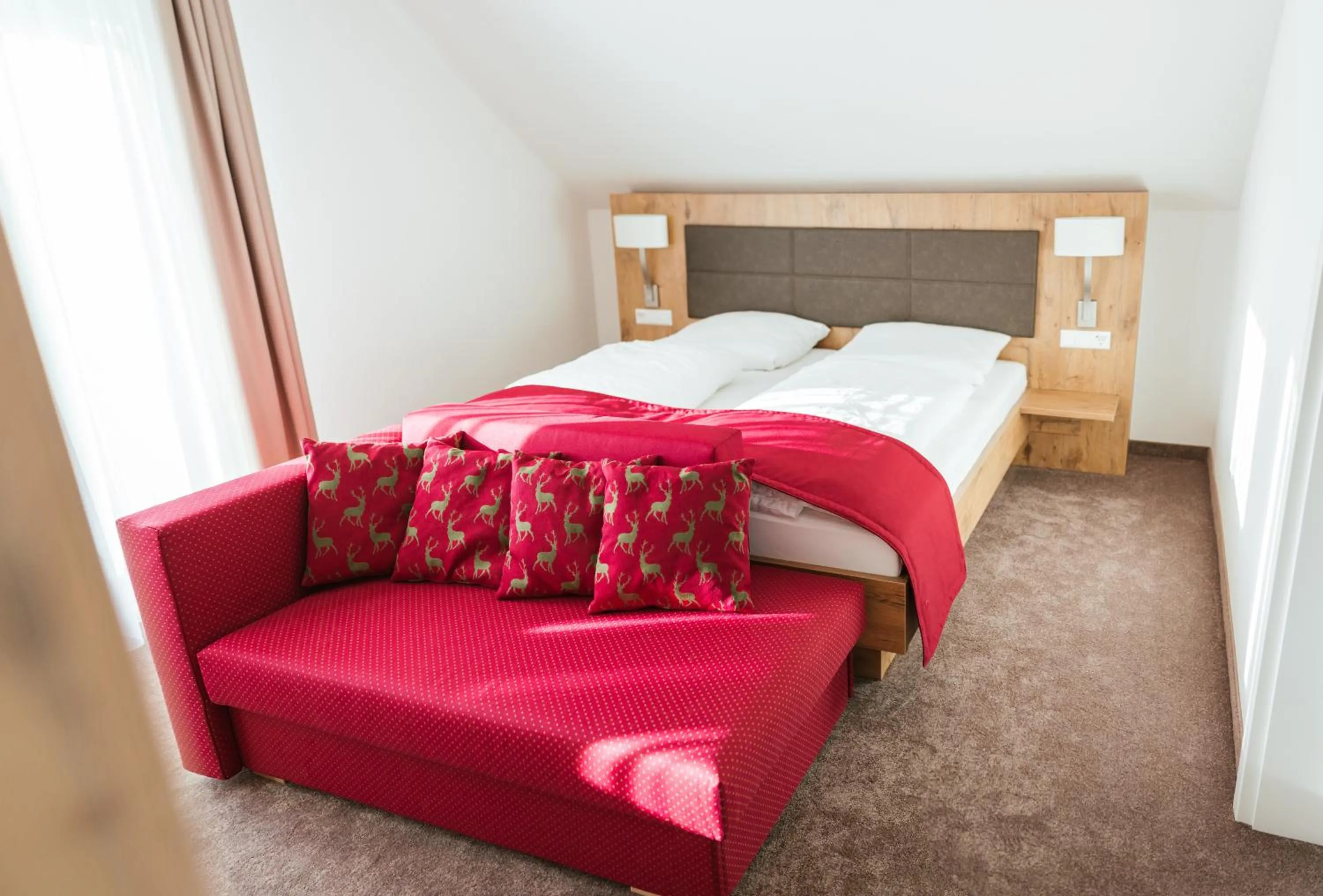 Bed in Hotel Waldeck mit Restaurant "Florian'S"