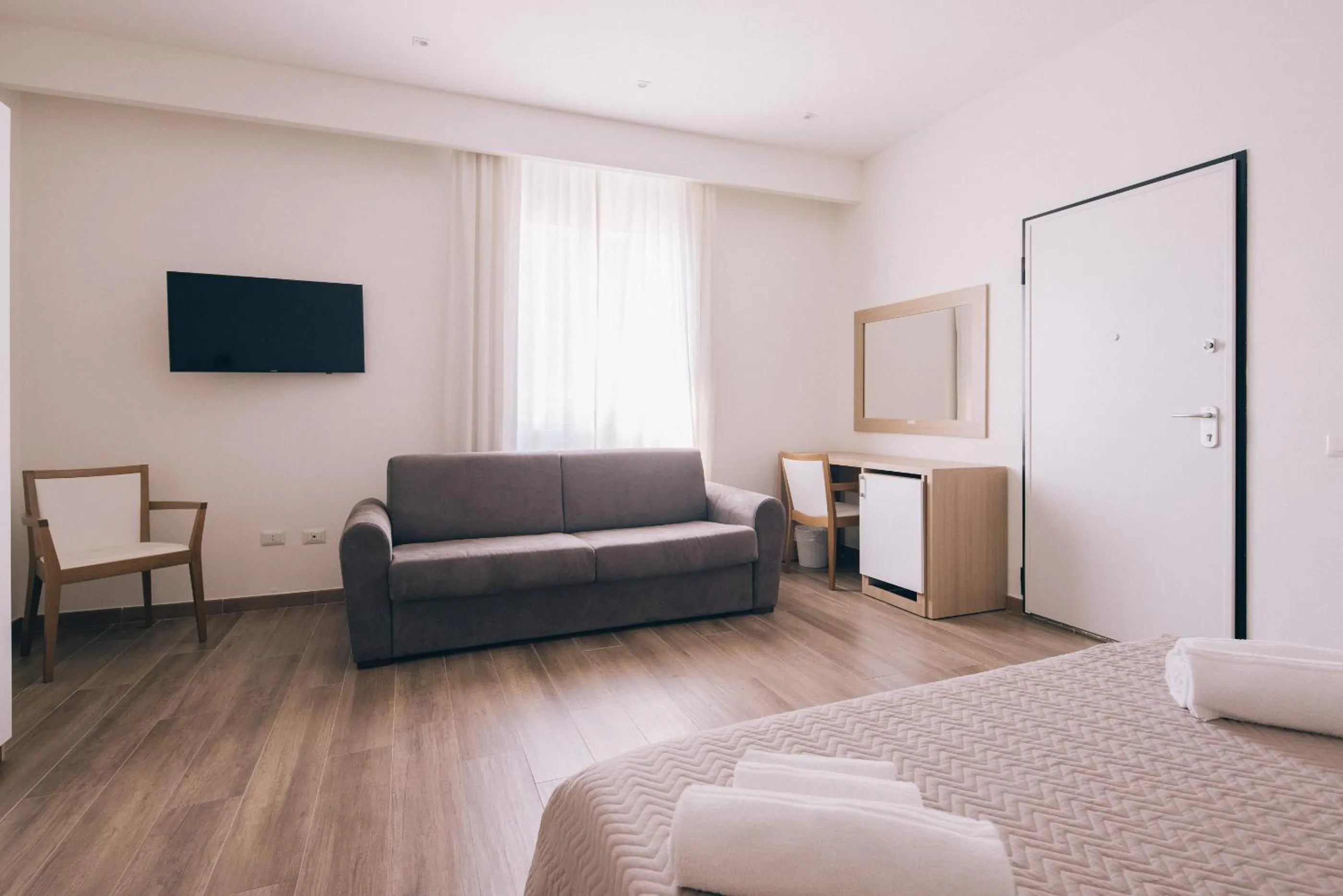 Family, Bed in La Promenade Rooms & Suites