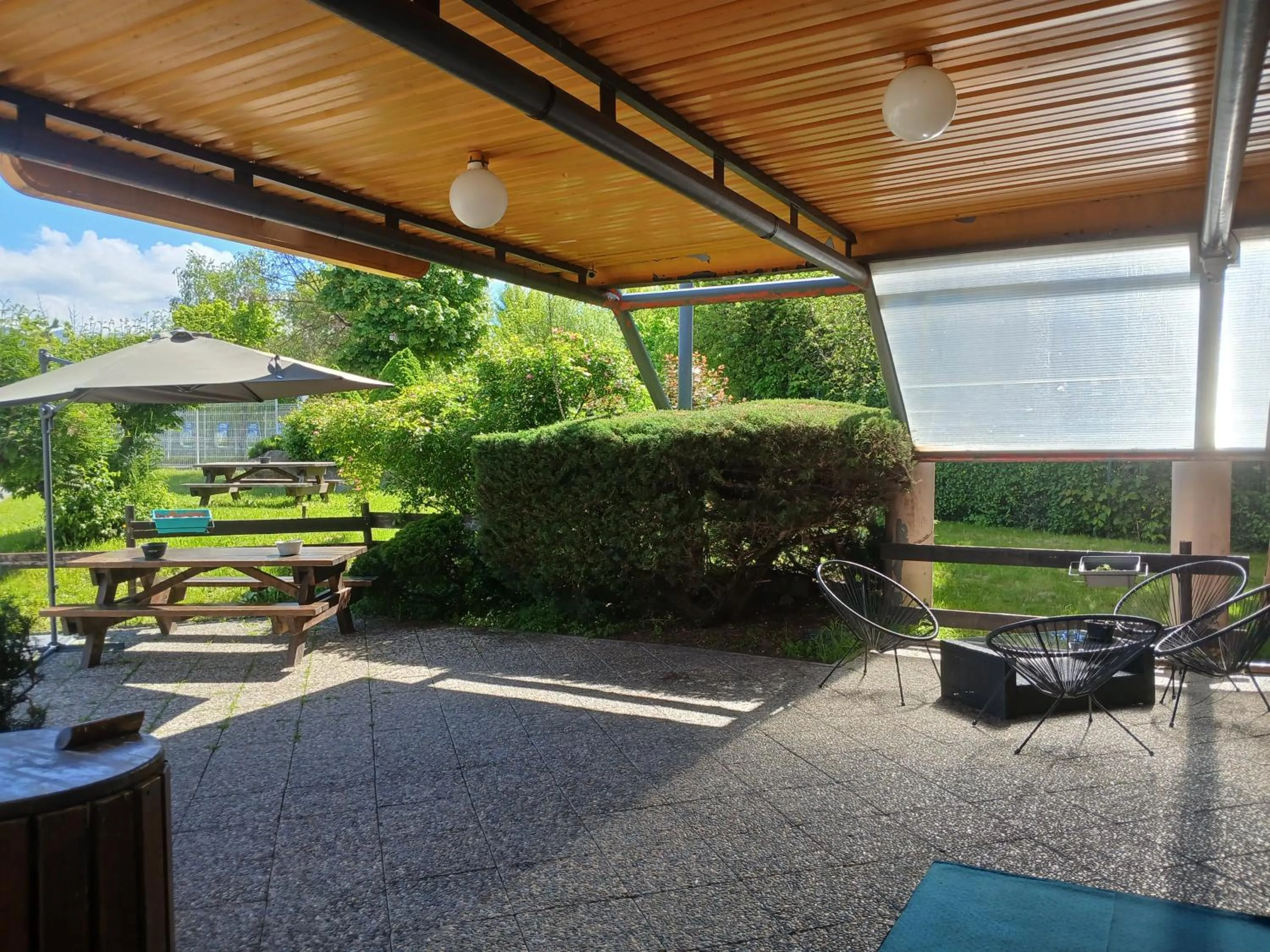 Garden view in Unisotel GAP -" Ex HôtelF1"