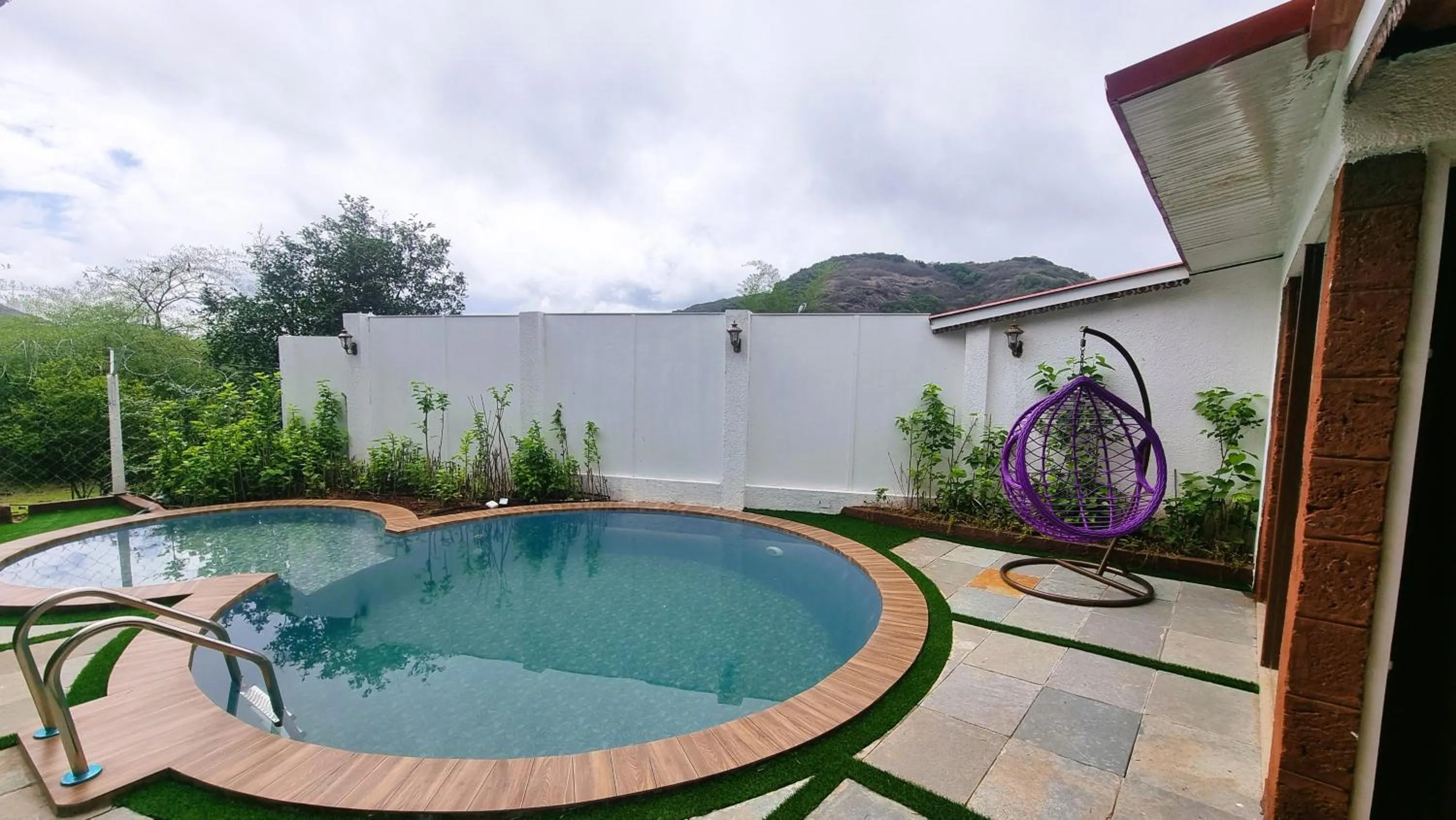 Stream Villa with Pool and Outdoor Jacuzzi. Row-House Villa in Nostravila Resort and Spa