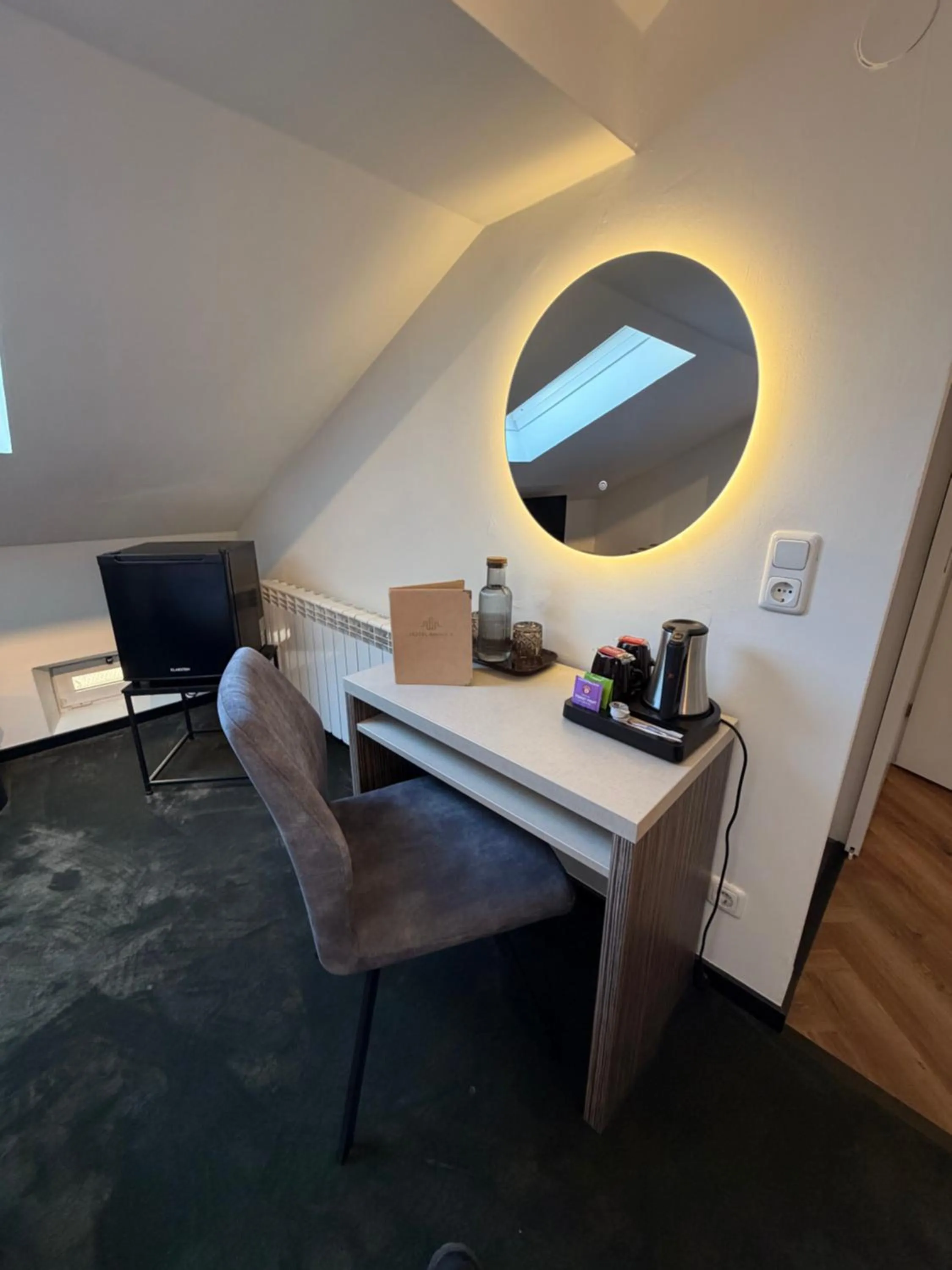 Photo of the whole room in AMADEA - Cityhotel Salzburg