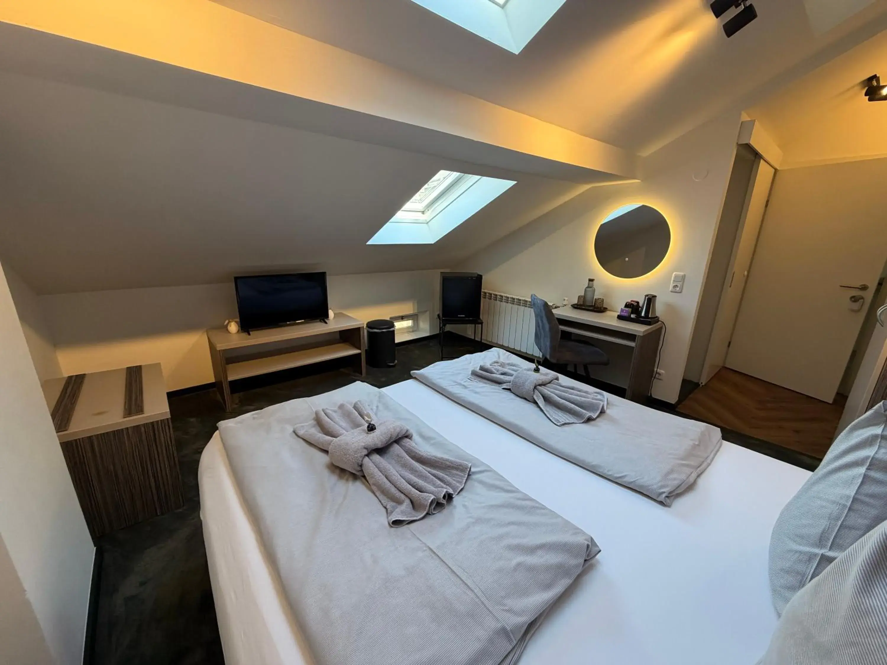 Photo of the whole room, Bed in AMADEA - Cityhotel Salzburg Photo of the whole room, Bed in AMADEA - Cityhotel Salzburg