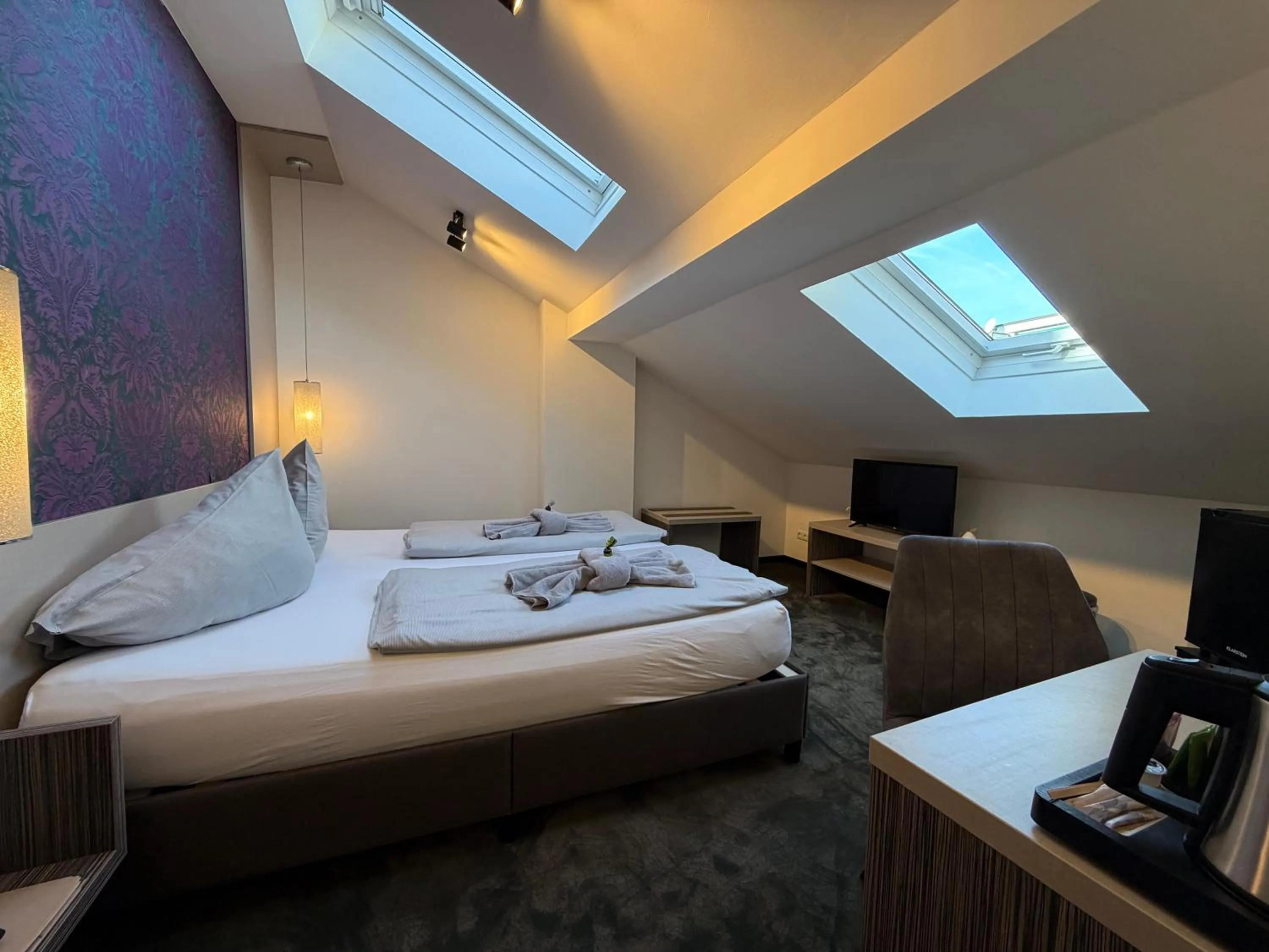 Photo of the whole room, Bed in AMADEA - Cityhotel Salzburg