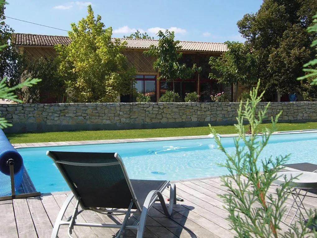 Pool view in Domaine de Quittignan Brillette