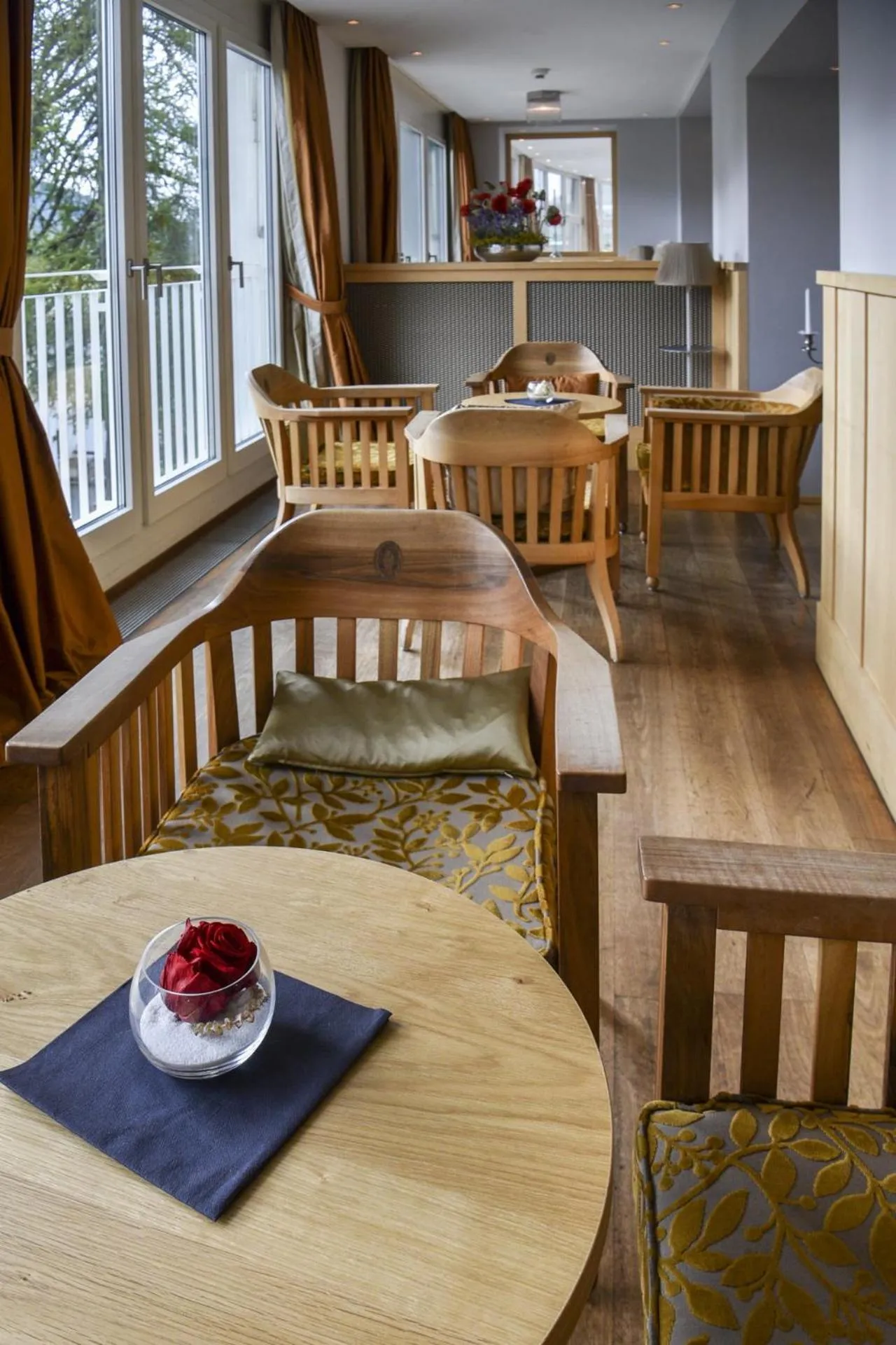 Lounge or bar in Waldhotel & SPA Davos - for body & soul