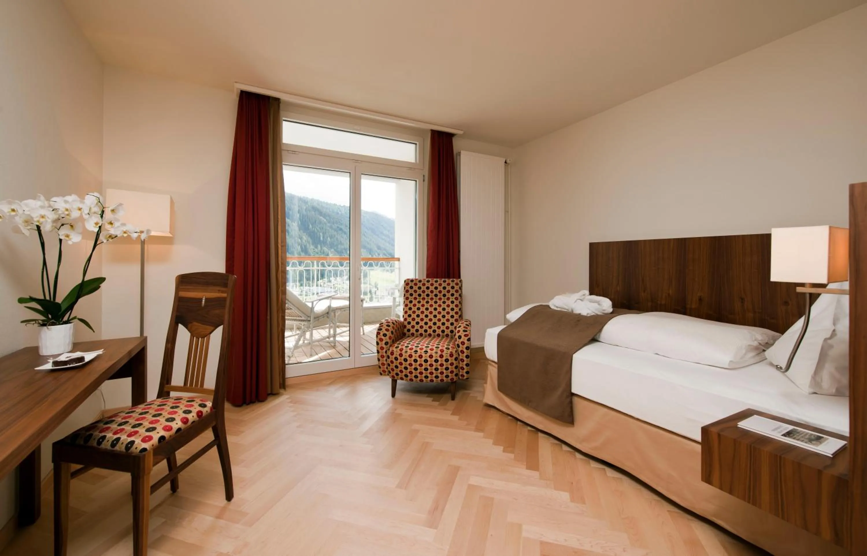 Bed in Waldhotel & SPA Davos - for body & soul