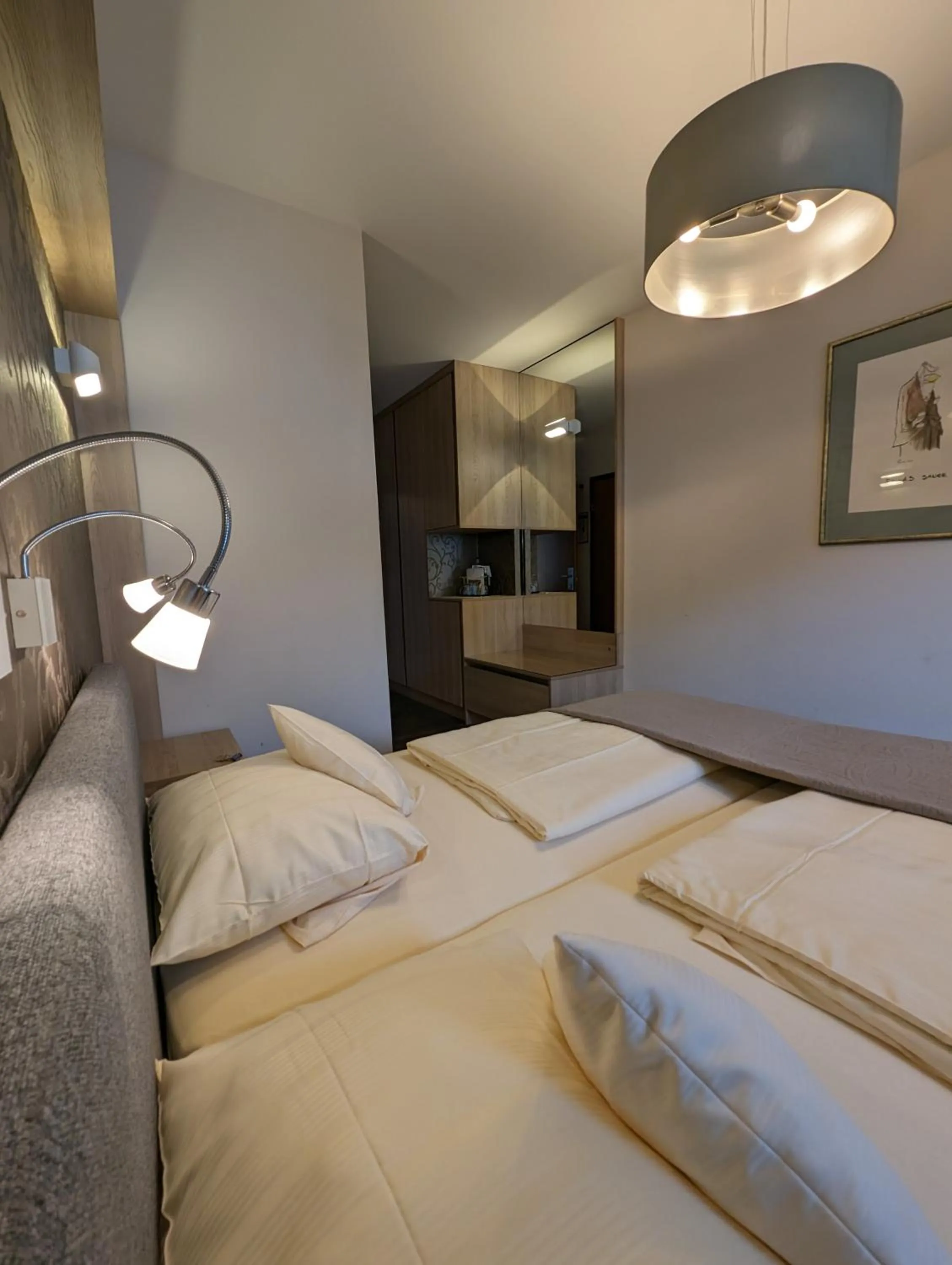 Bed in Weinhotel St. Stephanus